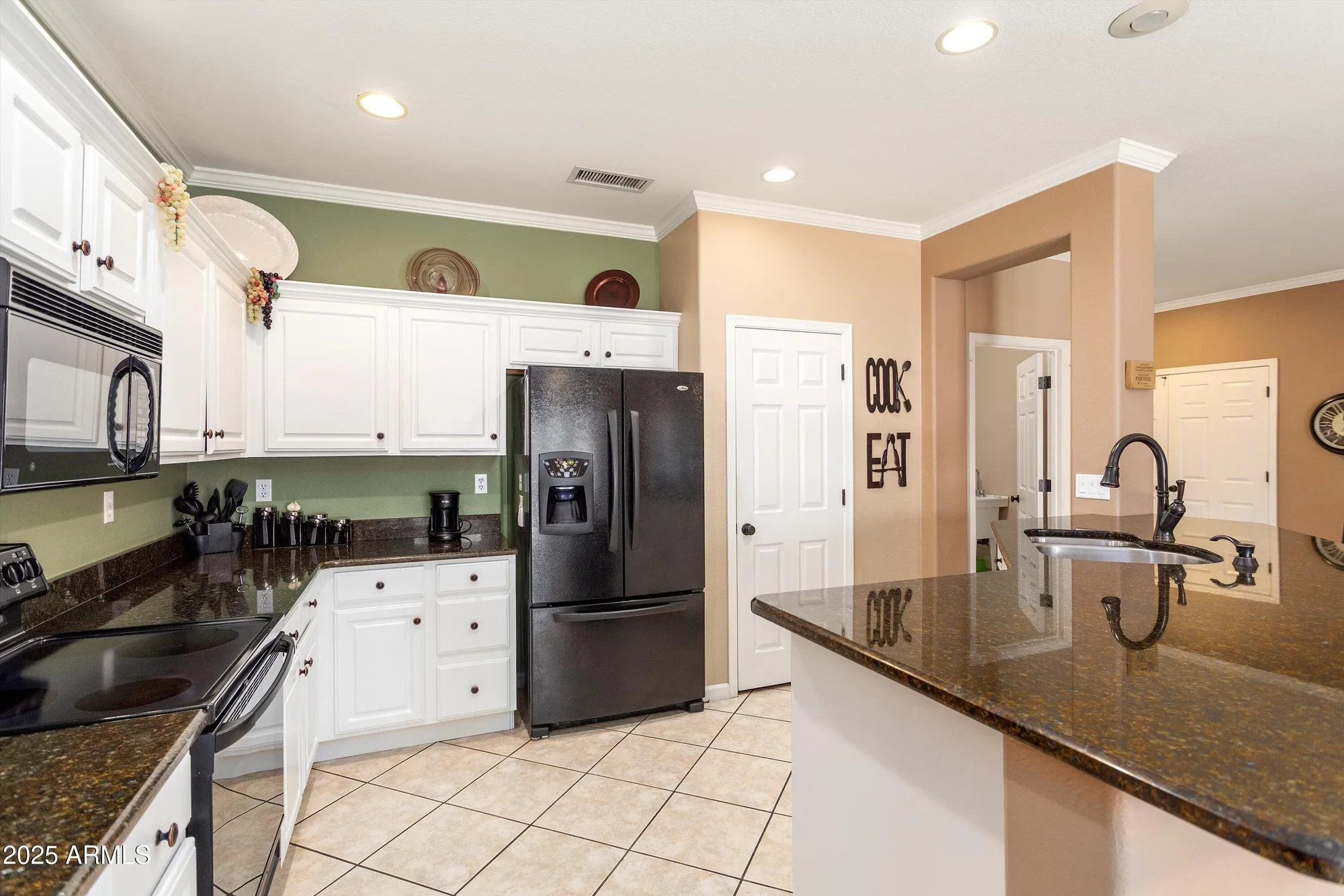 Property Slideshow image 10 of 30 | 20473 n desert sage ln, Surprise, AZ, 85374