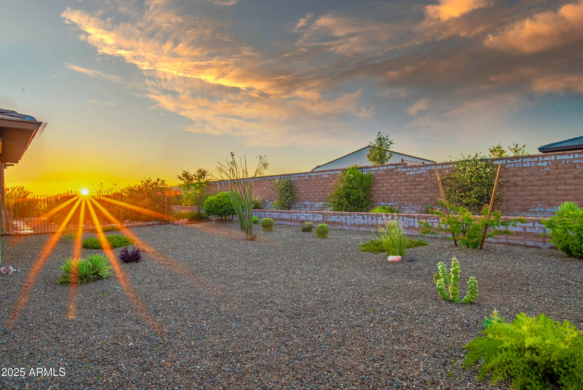 Property Slideshow image 3 of 42 | 3921 gold ridge rd, Wickenburg, AZ, 85390