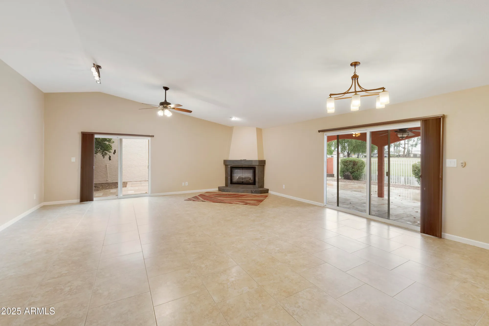 Property Slideshow image 10 of 44 | 9119 e fairway blvd, Sun Lakes, AZ, 85248