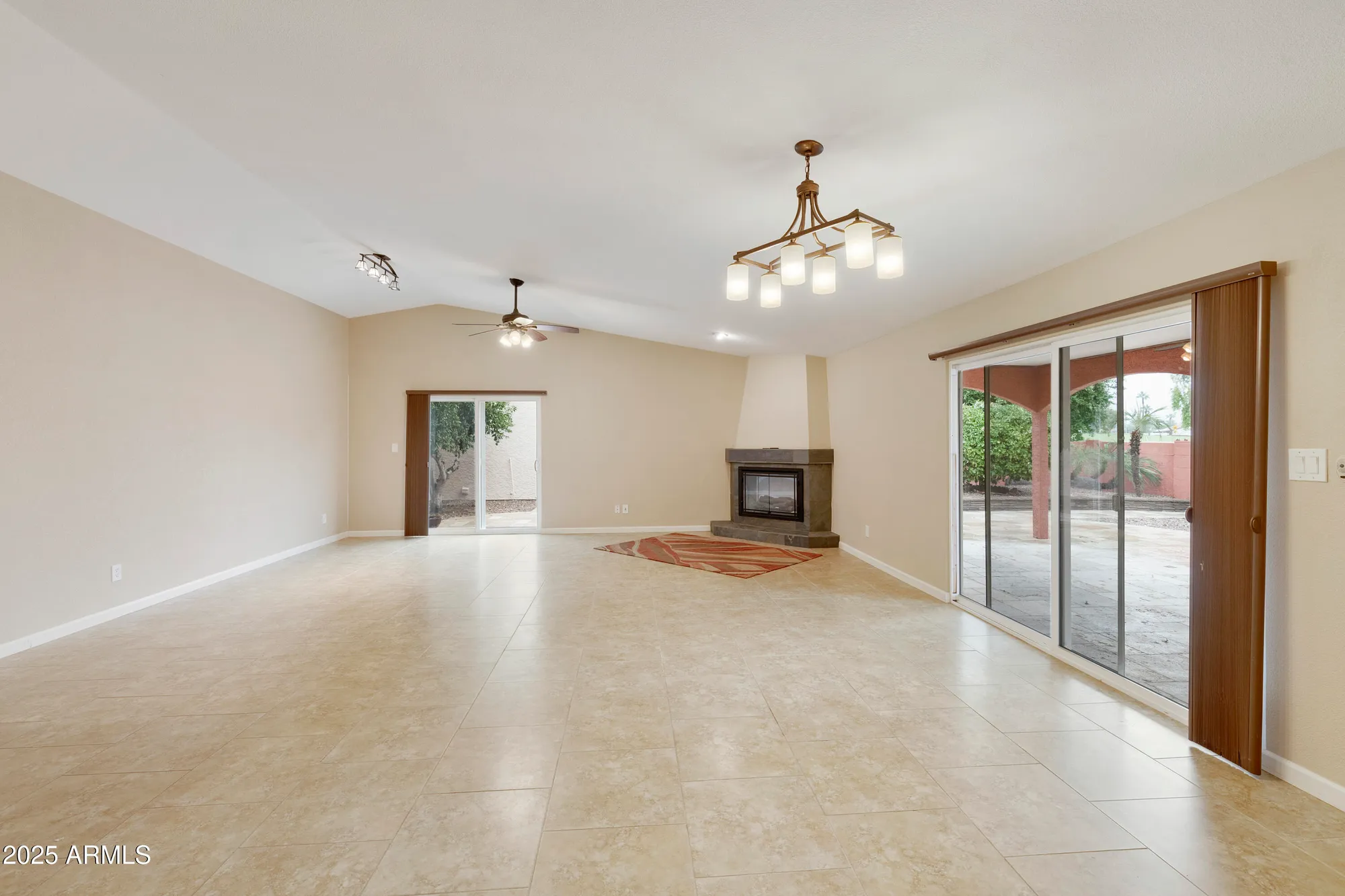 Property Slideshow image 8 of 44 | 9119 e fairway blvd, Sun Lakes, AZ, 85248