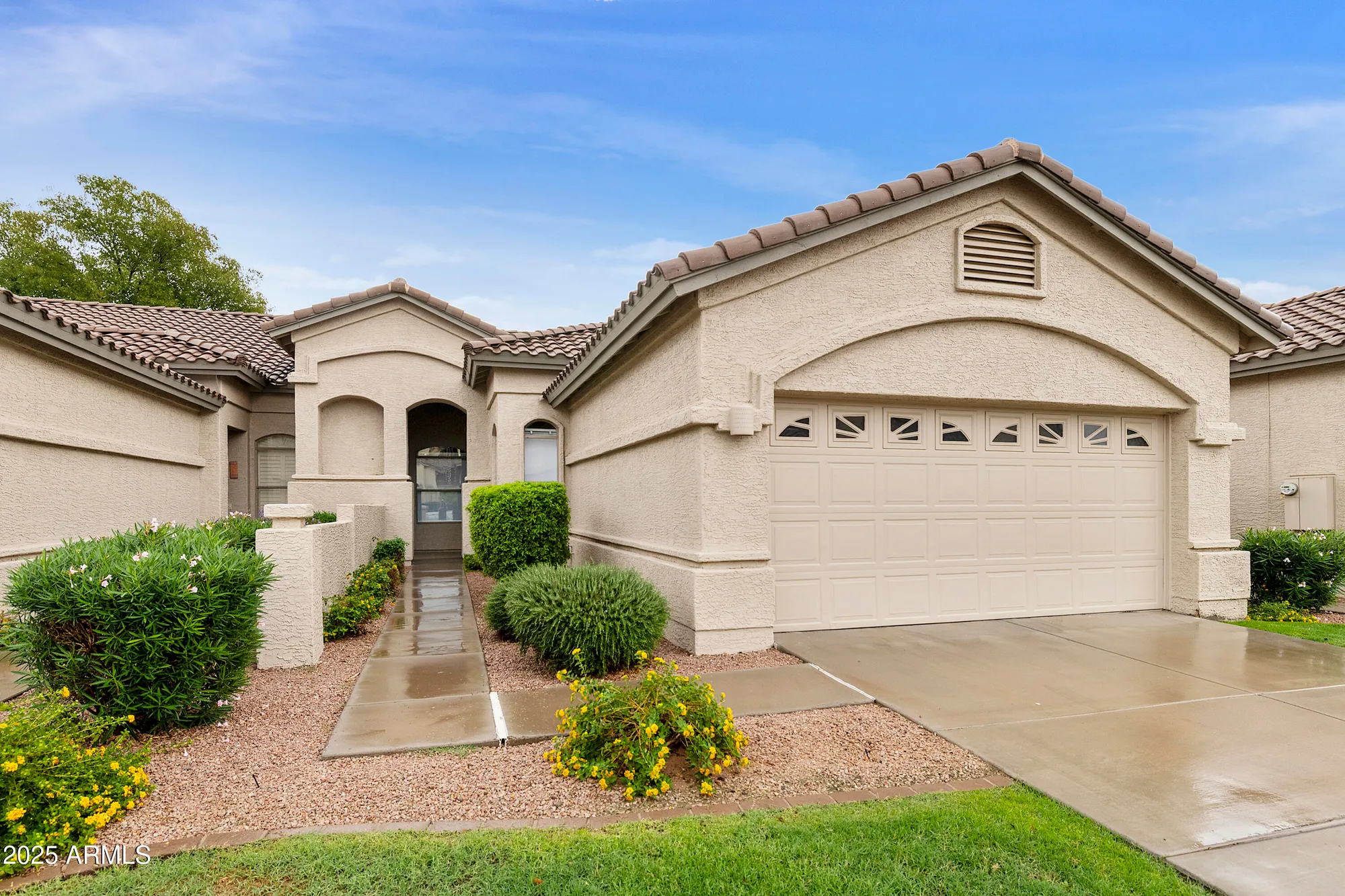 Property Slideshow image 1 of 53 | 23733 s pleasant way, Sun Lakes, AZ, 85248