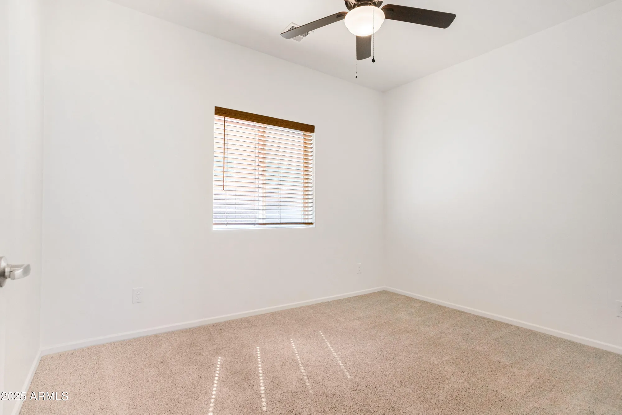 Property Slideshow image 17 of 30 | 293 s meadowood ln, Sierra Vista, AZ, 85635