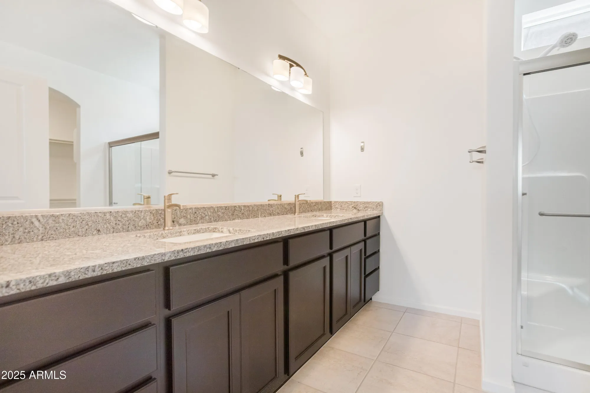 Property Slideshow image 22 of 30 | 293 s meadowood ln, Sierra Vista, AZ, 85635