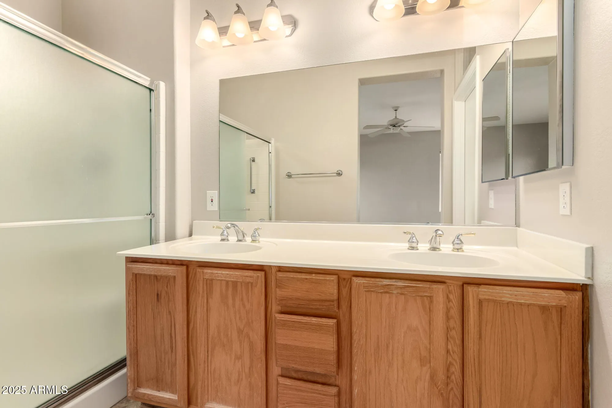 Property Slideshow image 21 of 37 | 15907 w sunstone ln, Surprise, AZ, 85374