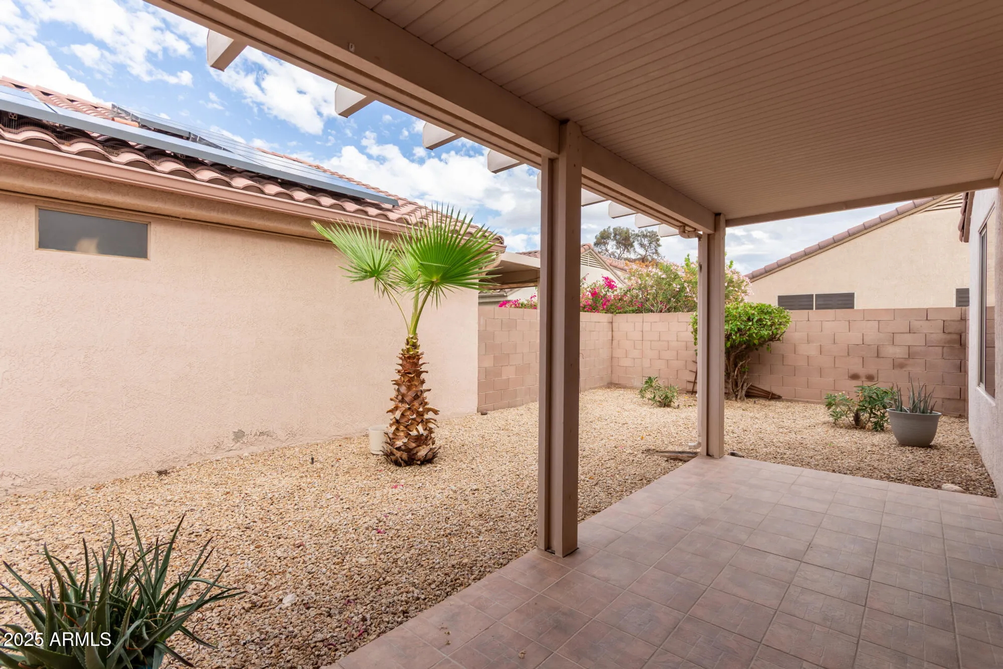 Property Slideshow image 28 of 37 | 15907 w sunstone ln, Surprise, AZ, 85374