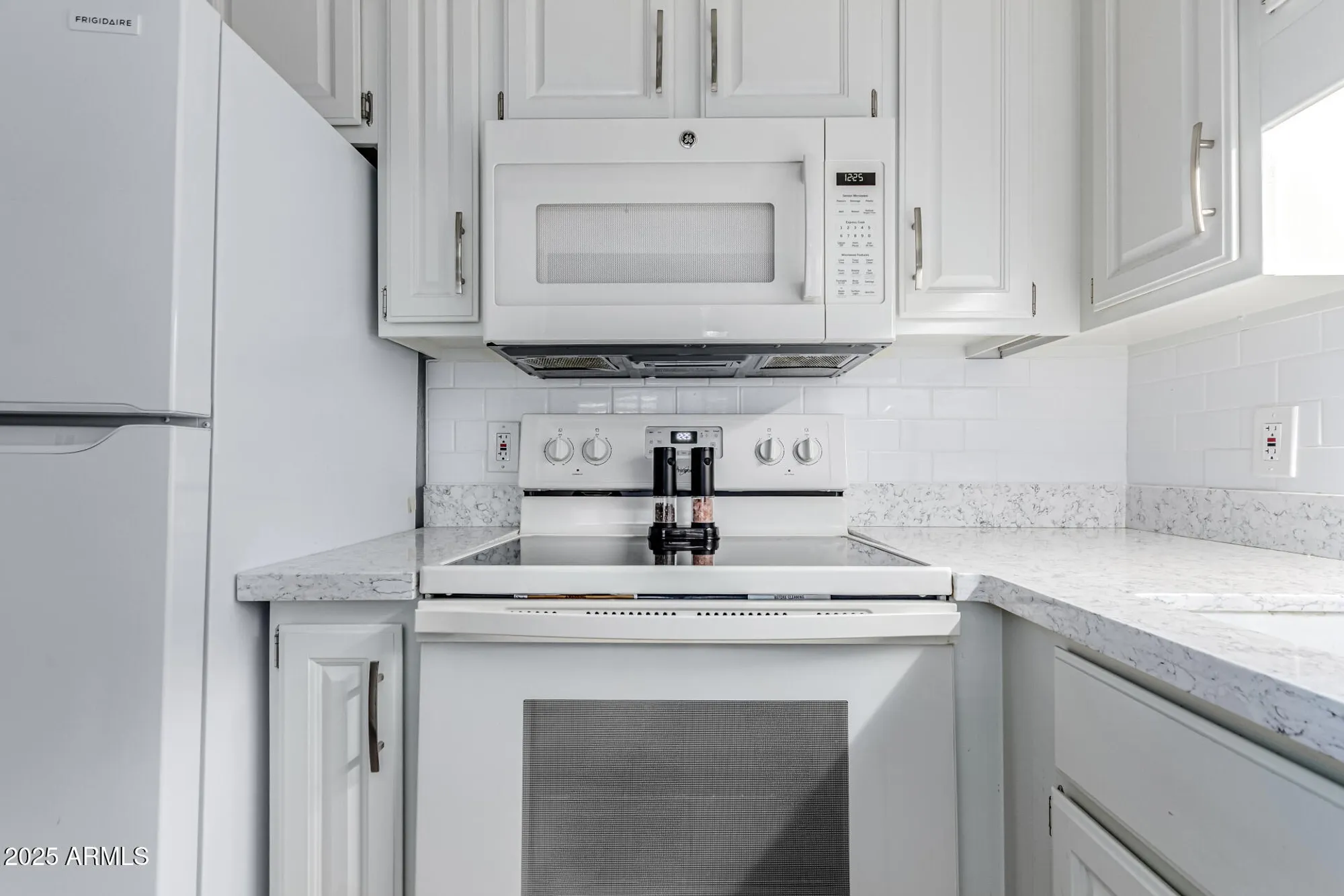 Property Slideshow image 16 of 58 | 10330 w thunderbird blvd a332, Sun City, AZ, 85351