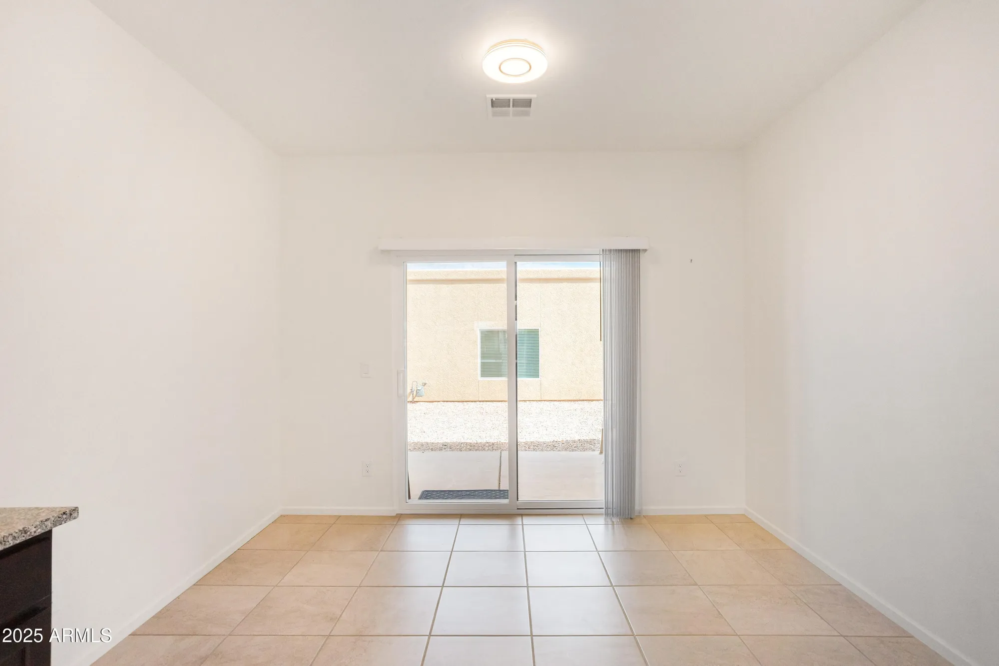 Property Slideshow image 15 of 30 | 293 s meadowood ln, Sierra Vista, AZ, 85635