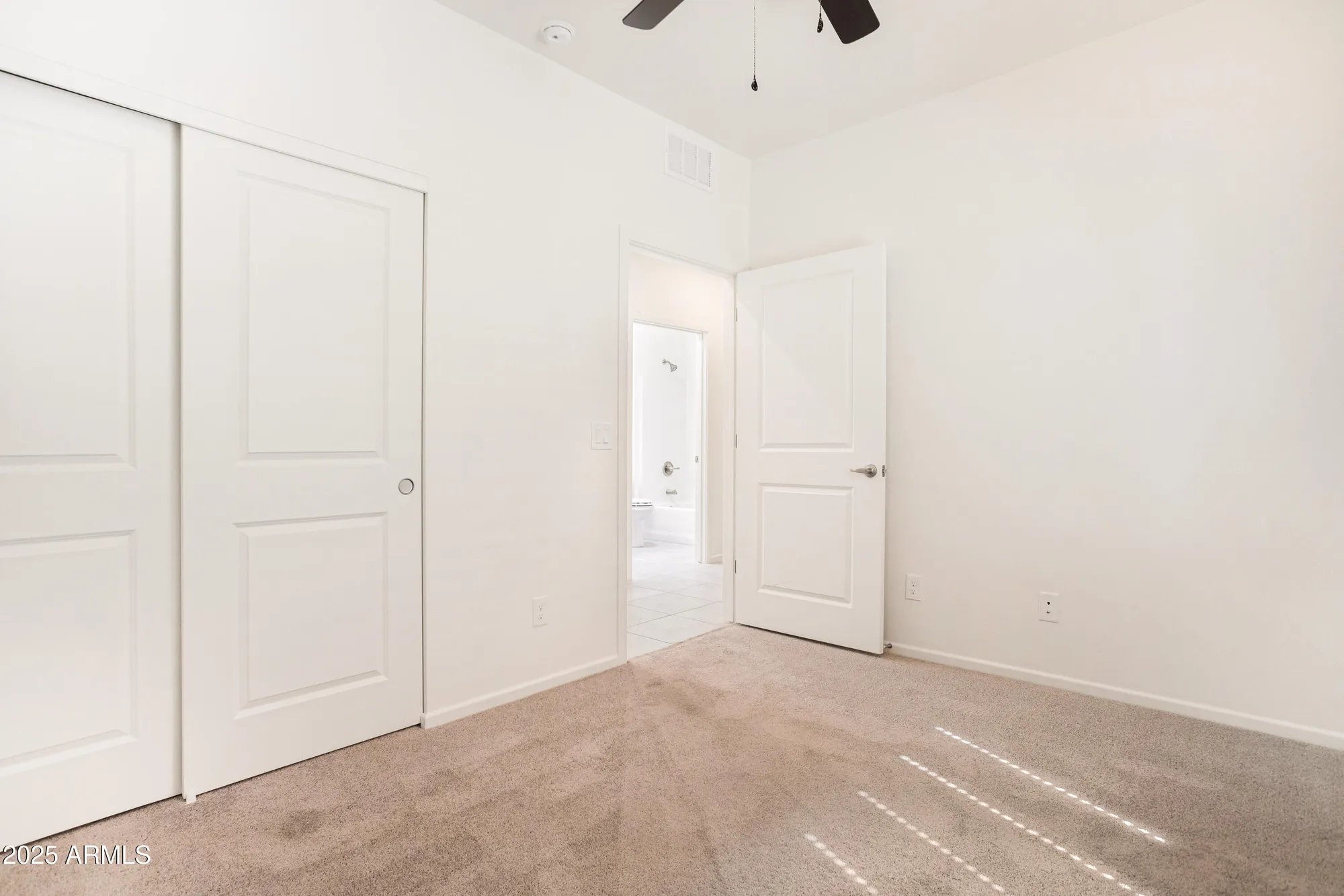 Property Slideshow image 16 of 30 | 293 s meadowood ln, Sierra Vista, AZ, 85635