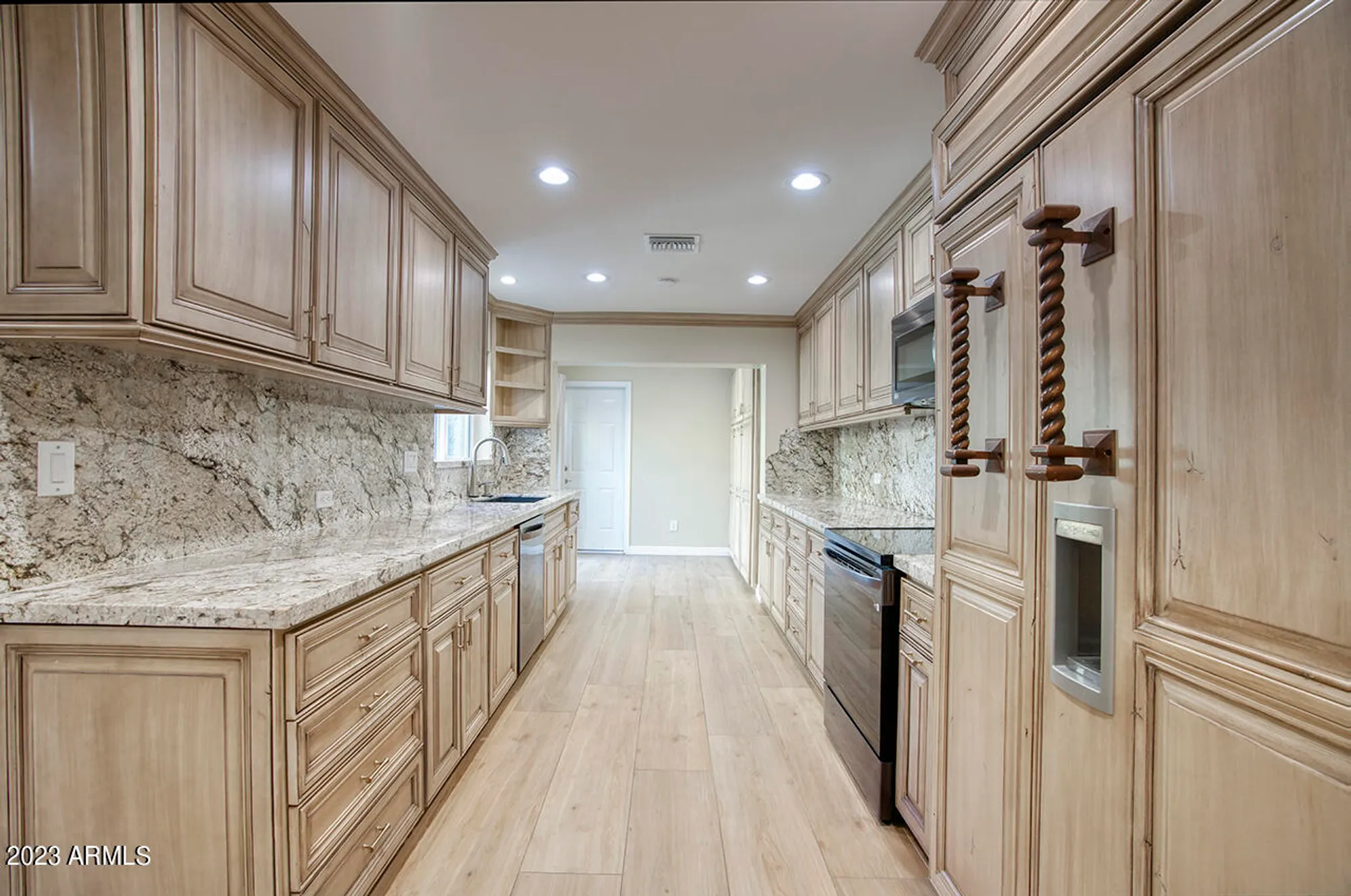 Property Slideshow image 3 of 16 | 26052 n bravo ln, Rio Verde, AZ, 85263