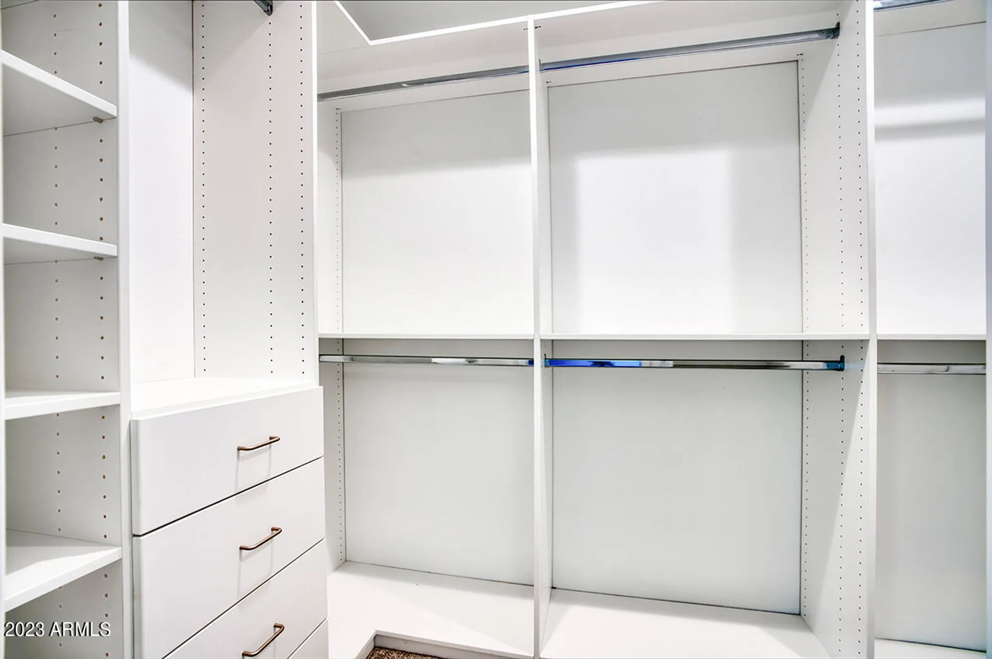 Property Slideshow image 9 of 16 | 26052 n bravo ln, Rio Verde, AZ, 85263