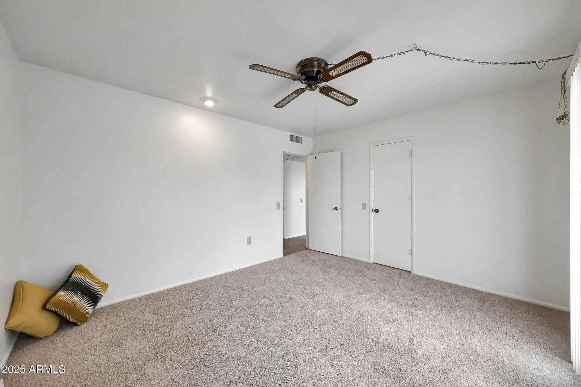 Property Slideshow image 18 of 24 | 9935 w thunderbird blvd, Sun City, AZ, 85351