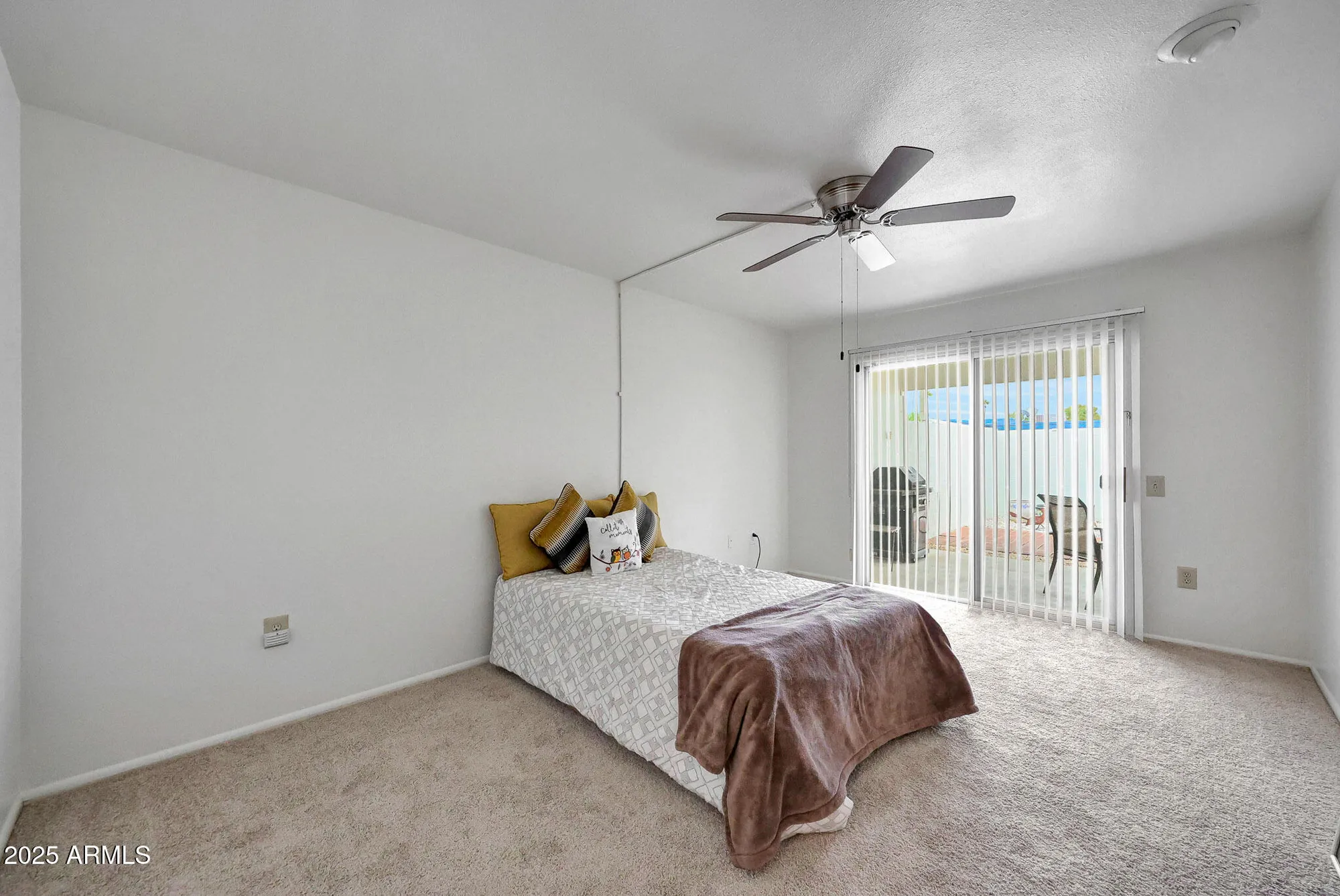 Property Slideshow image 14 of 24 | 9935 w thunderbird blvd, Sun City, AZ, 85351