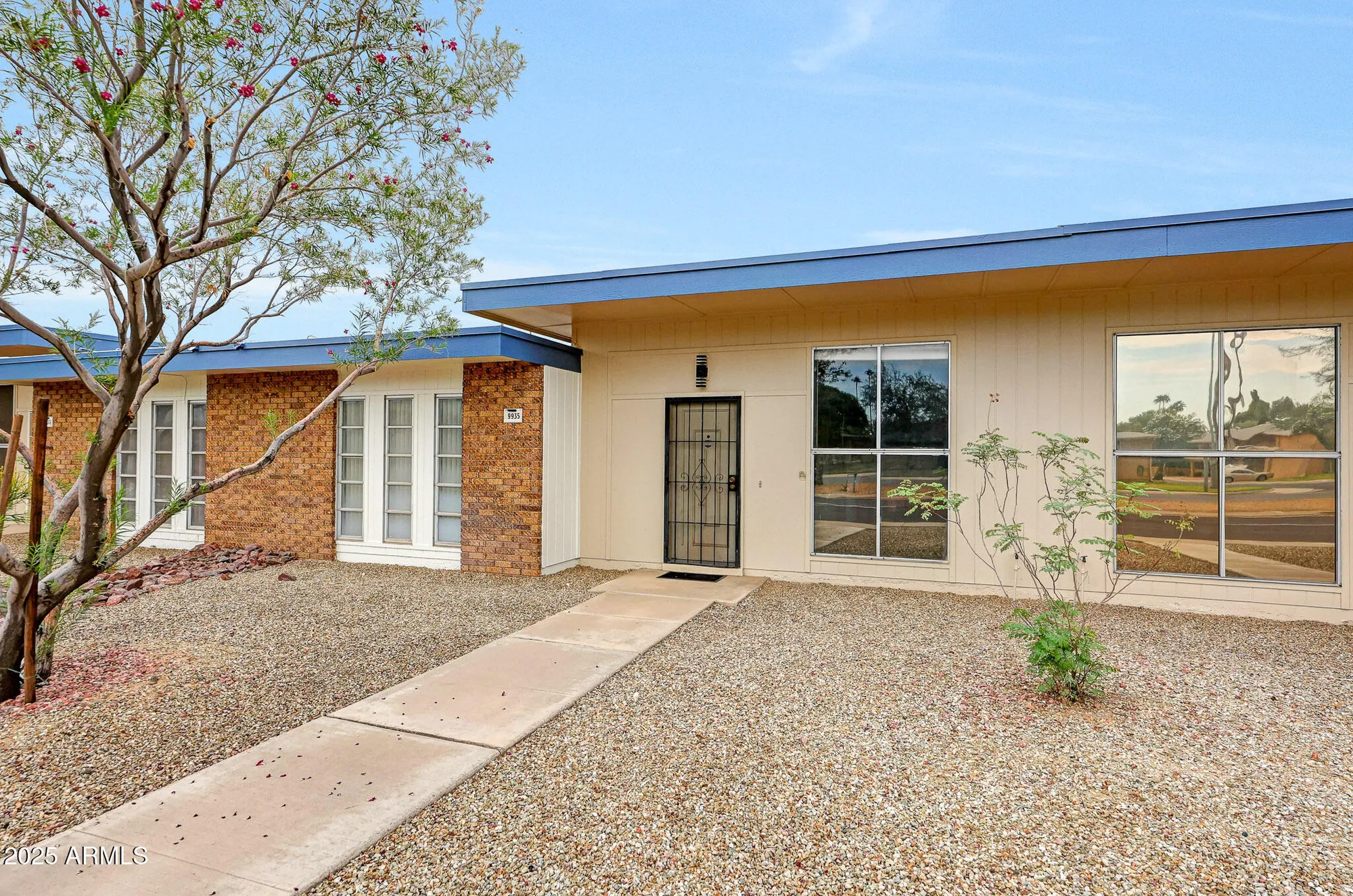 Property Slideshow image 1 of 24 | 9935 w thunderbird blvd, Sun City, AZ, 85351