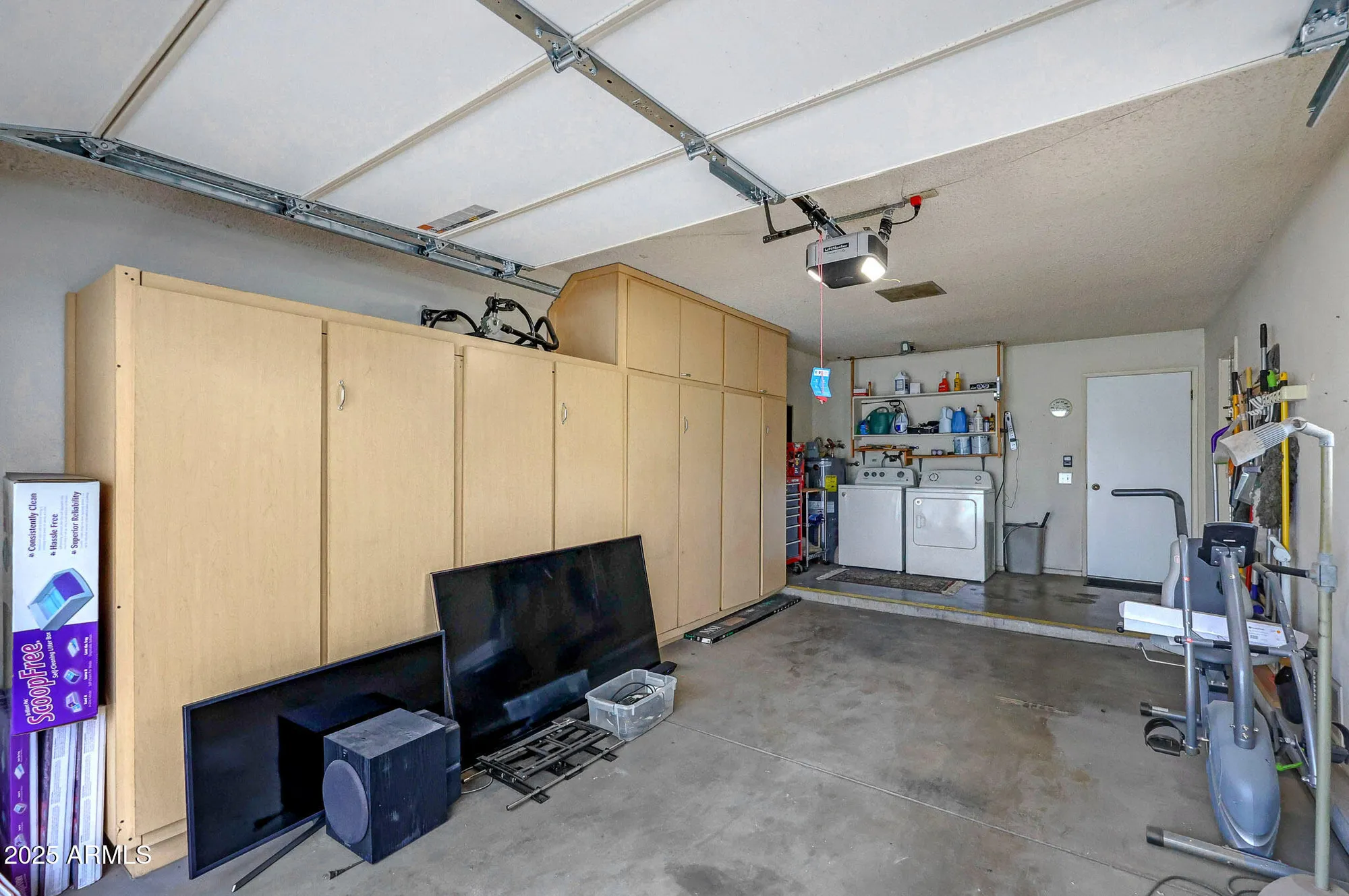 Property Slideshow image 21 of 24 | 9935 w thunderbird blvd, Sun City, AZ, 85351