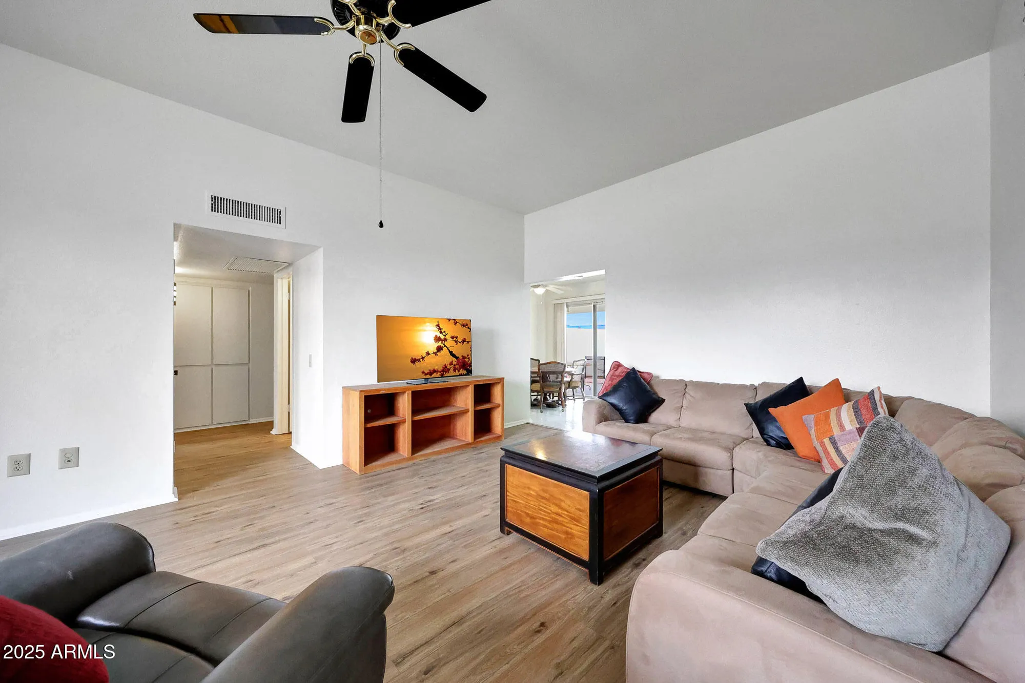 Property Slideshow image 8 of 24 | 9935 w thunderbird blvd, Sun City, AZ, 85351