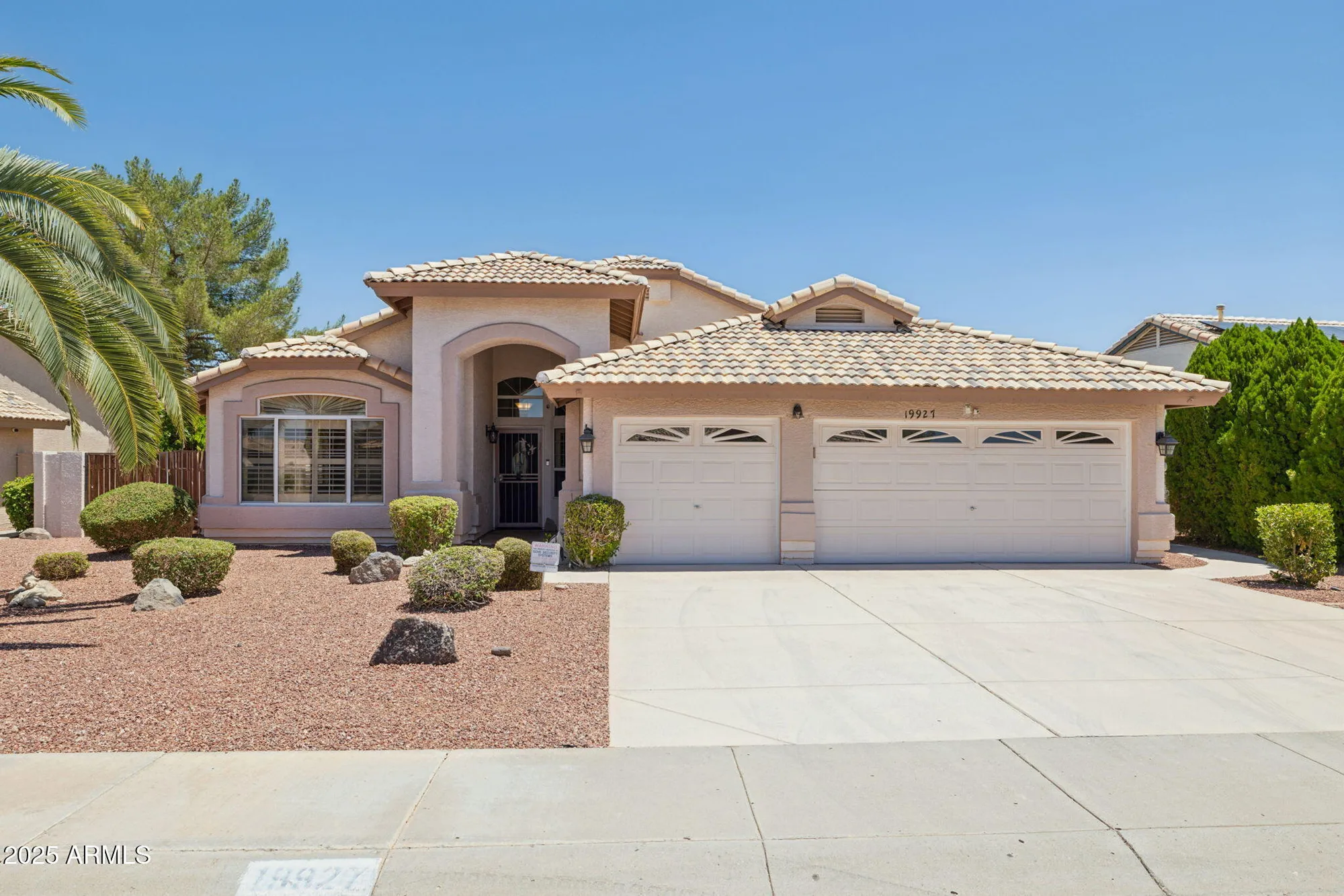 Property Slideshow image 1 of 28 | 19927 n 108th ln, Peoria, AZ, 85373