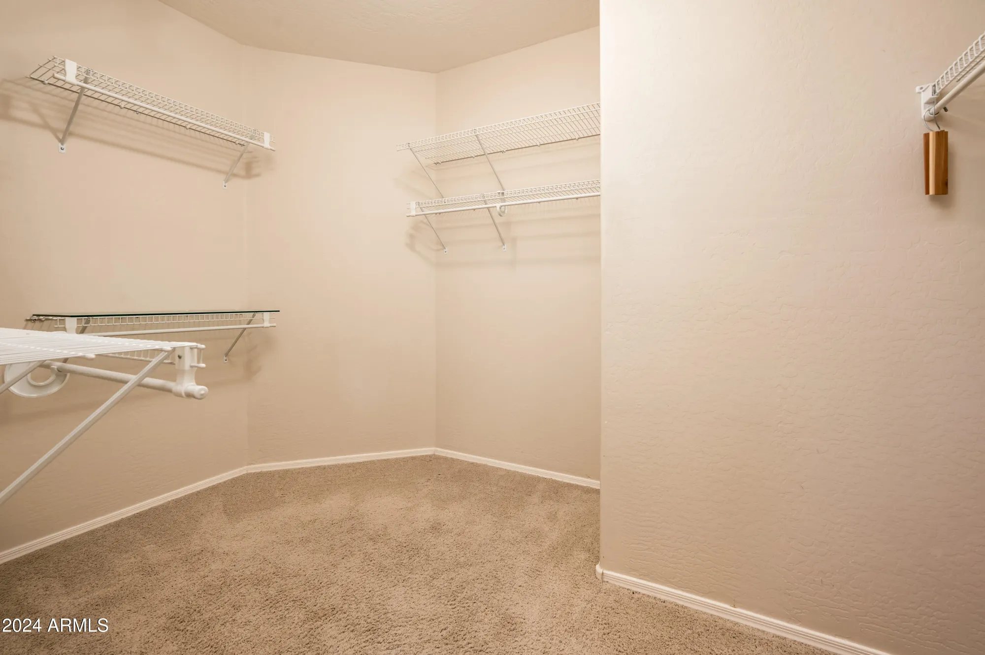 Property Slideshow image 28 of 45 | 19425 n guardian ln, Surprise, AZ, 85387