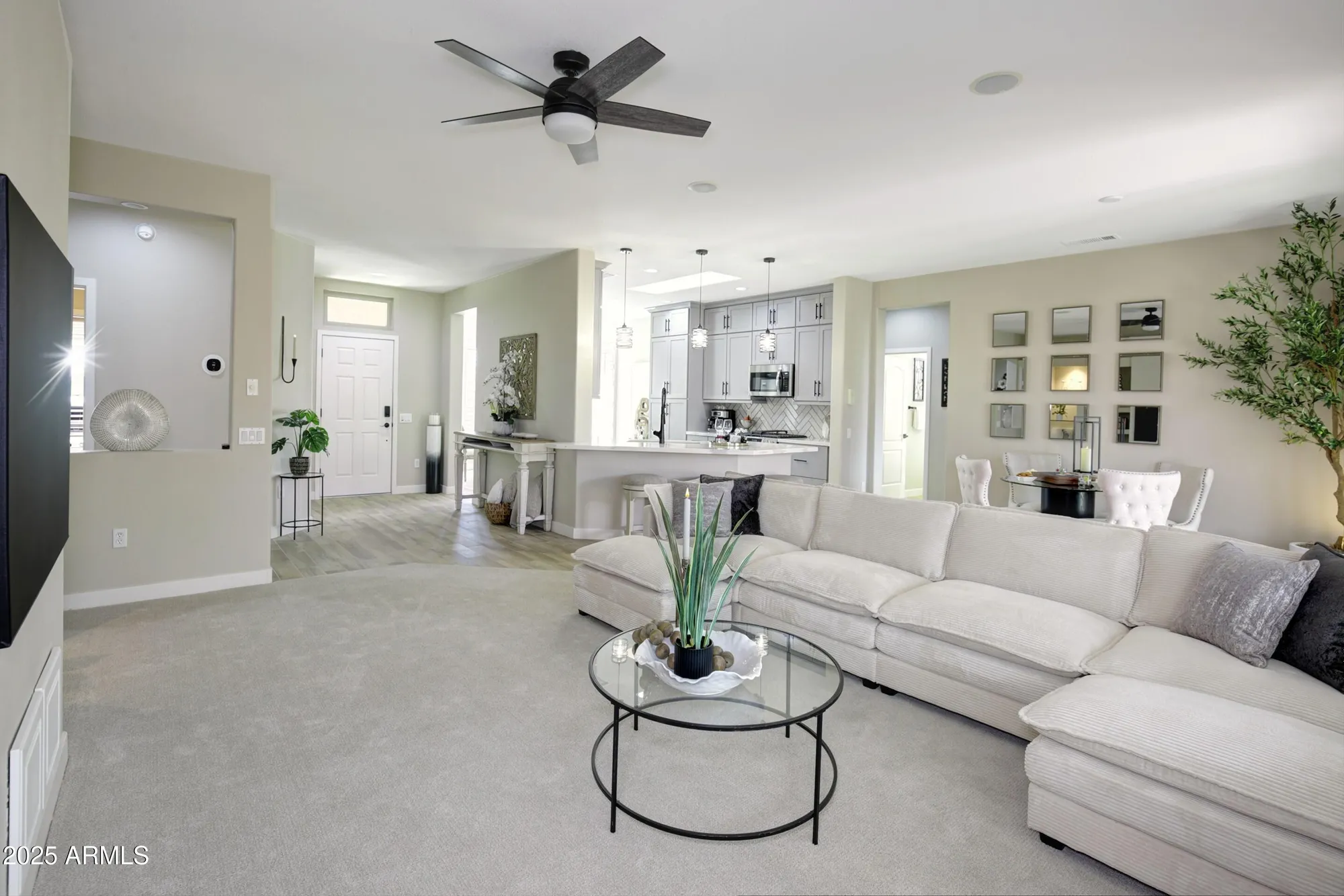 Property Slideshow image 9 of 52 | 16464 w una noche ct, Surprise, AZ, 85374