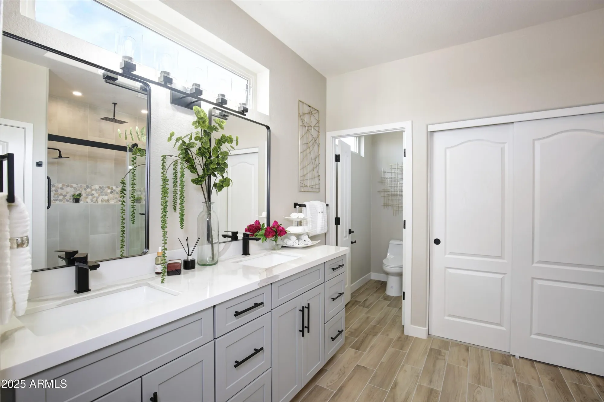 Property Slideshow image 31 of 52 | 16464 w una noche ct, Surprise, AZ, 85374