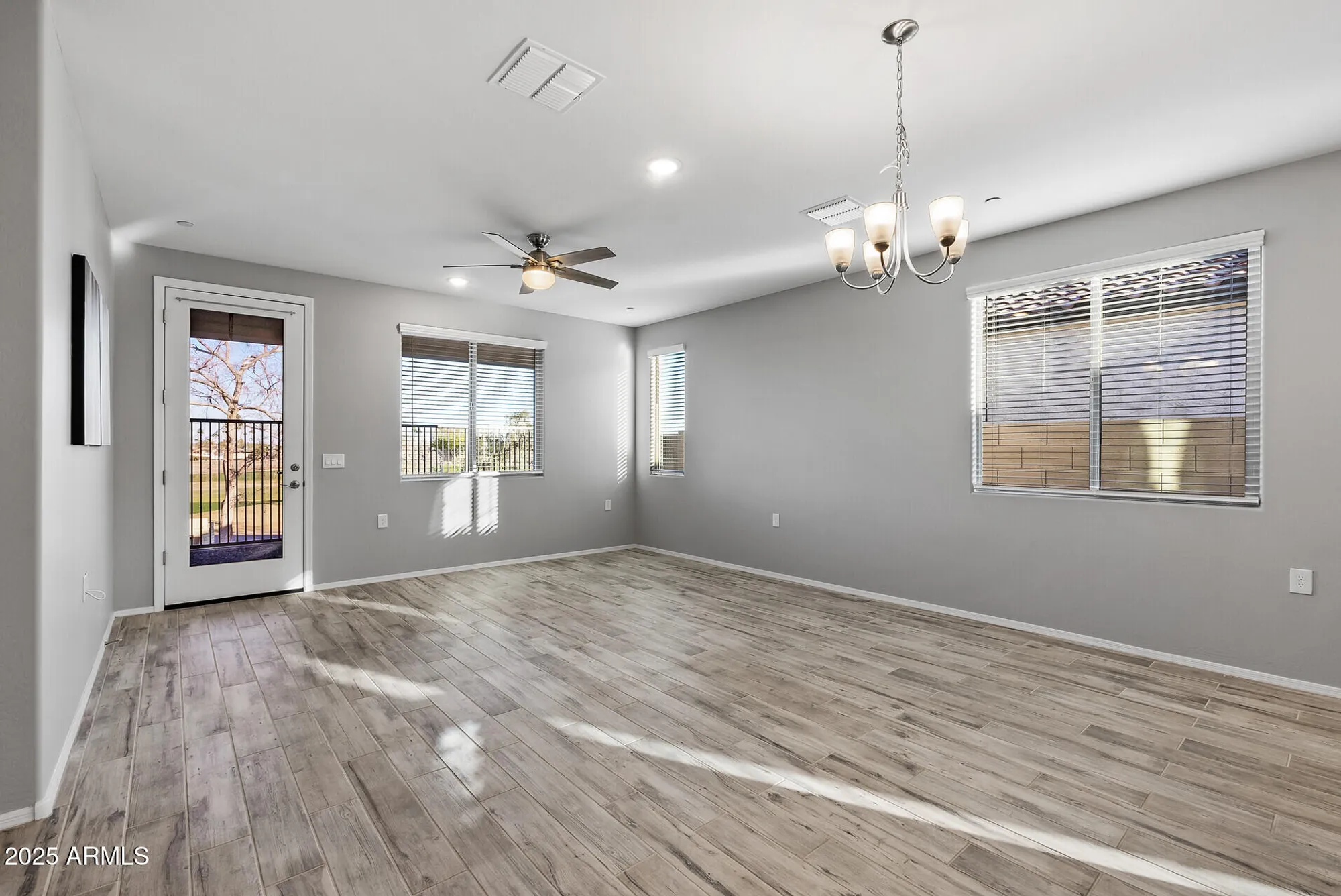 Property Slideshow image 17 of 41 | 13616 w sandridge dr, Sun City West, AZ, 85375