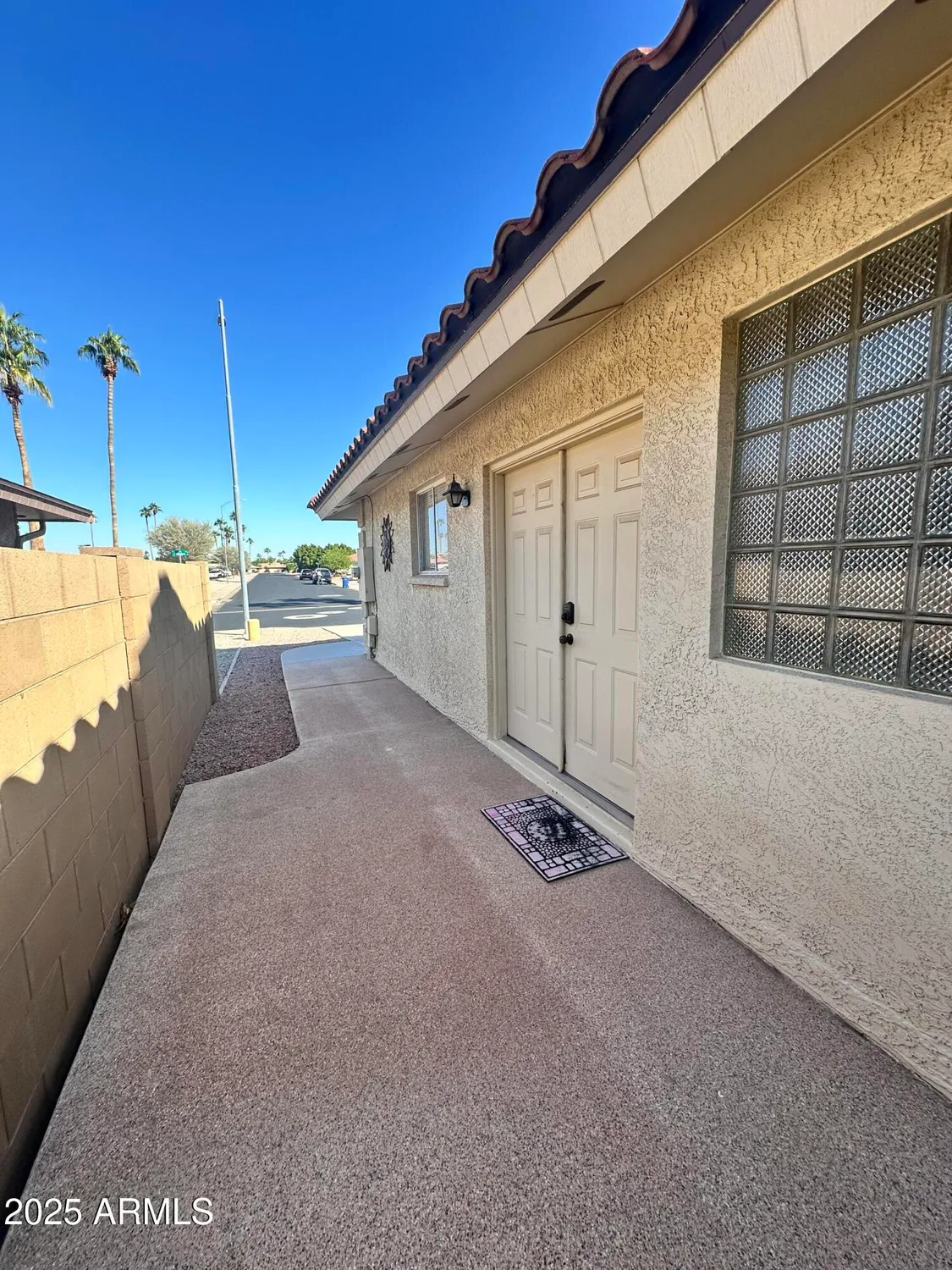 Property Slideshow image 7 of 8 | 8041 e lakeview ave, Mesa, AZ, 85209