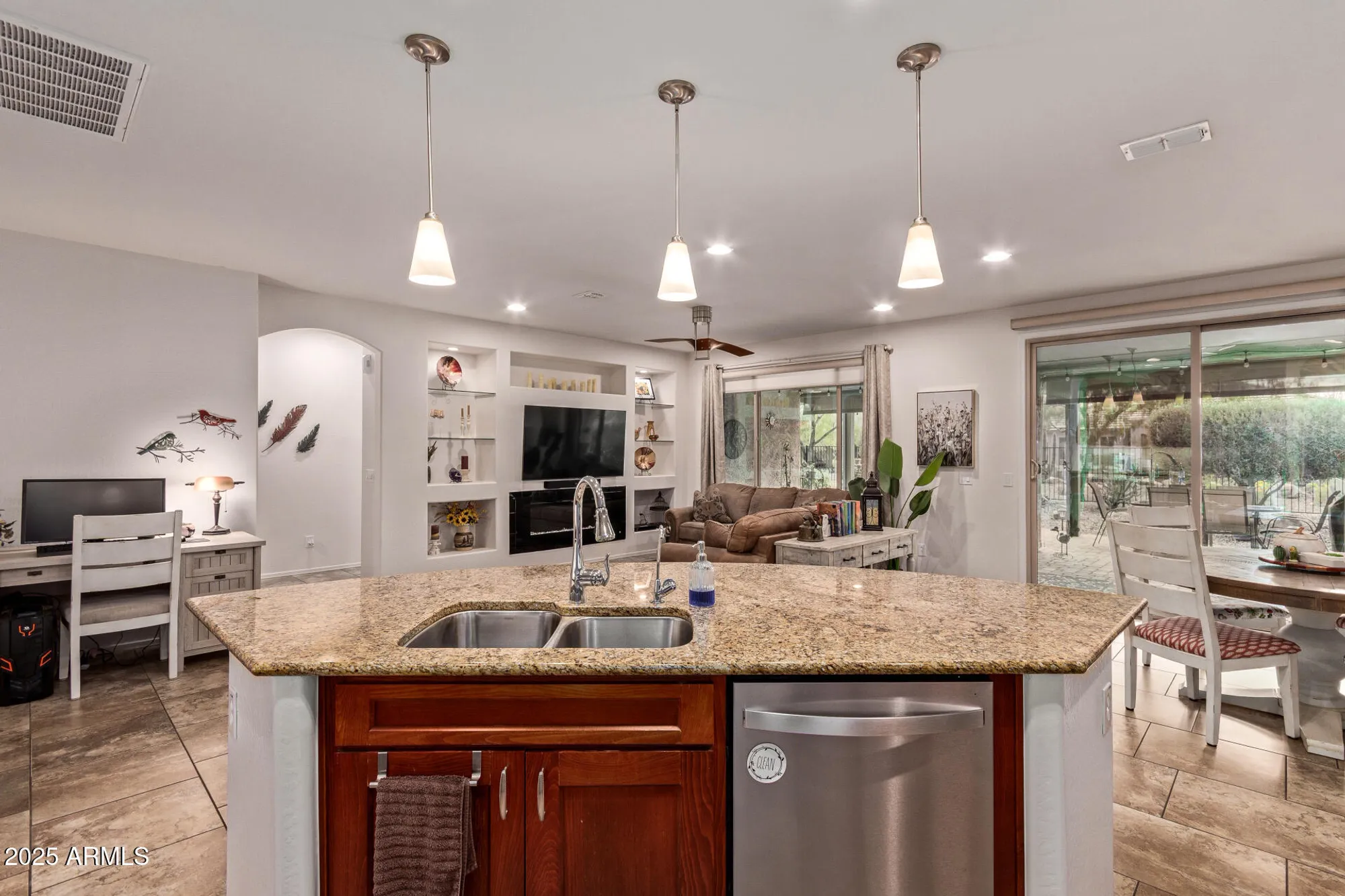 Property Slideshow image 20 of 93 | 7161 w noble prairie way, Florence, AZ, 85132