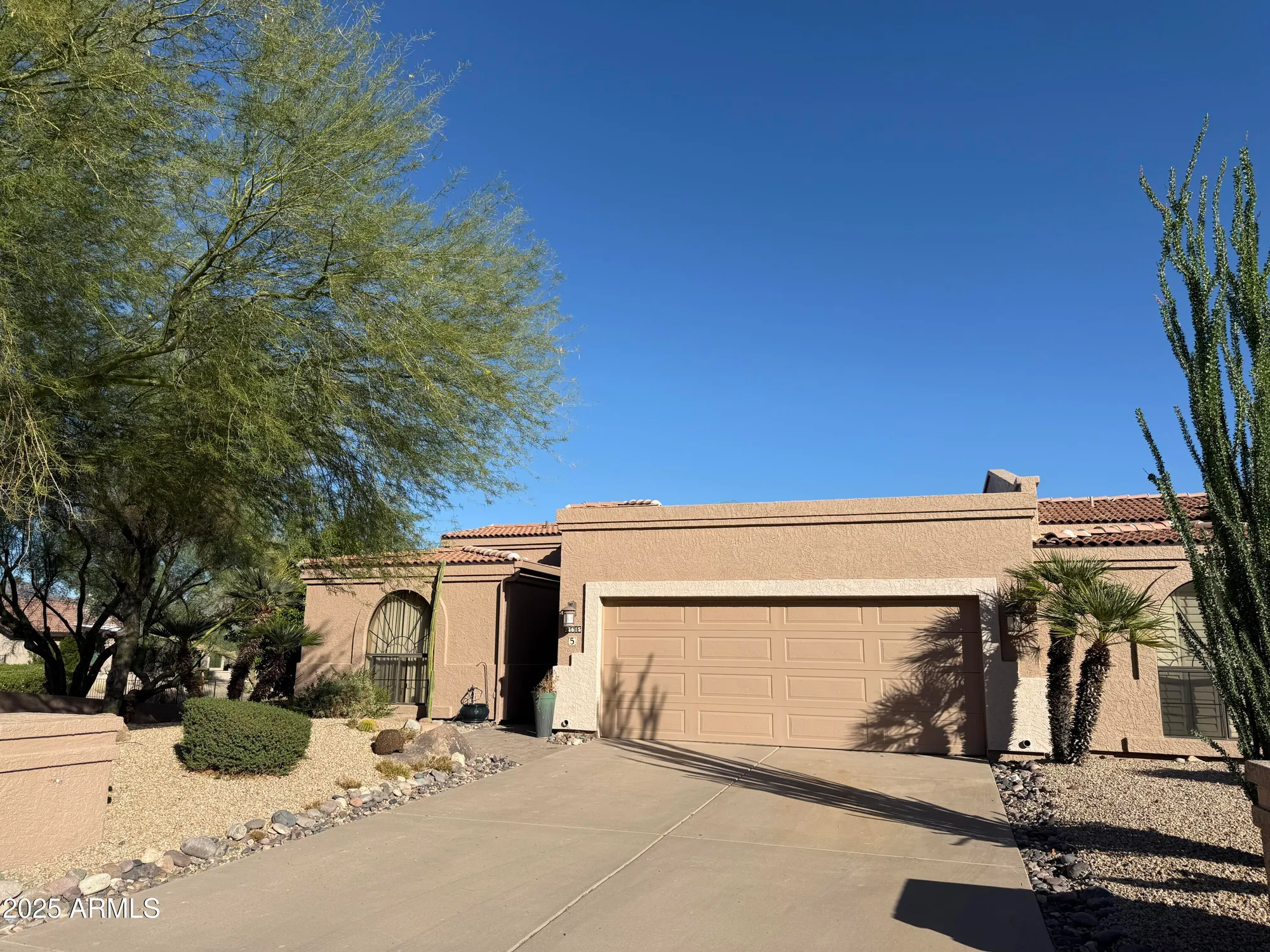 Property Slideshow image 2 of 76 | 25615 n bolero bnd unit 5, Rio Verde, AZ, 85263