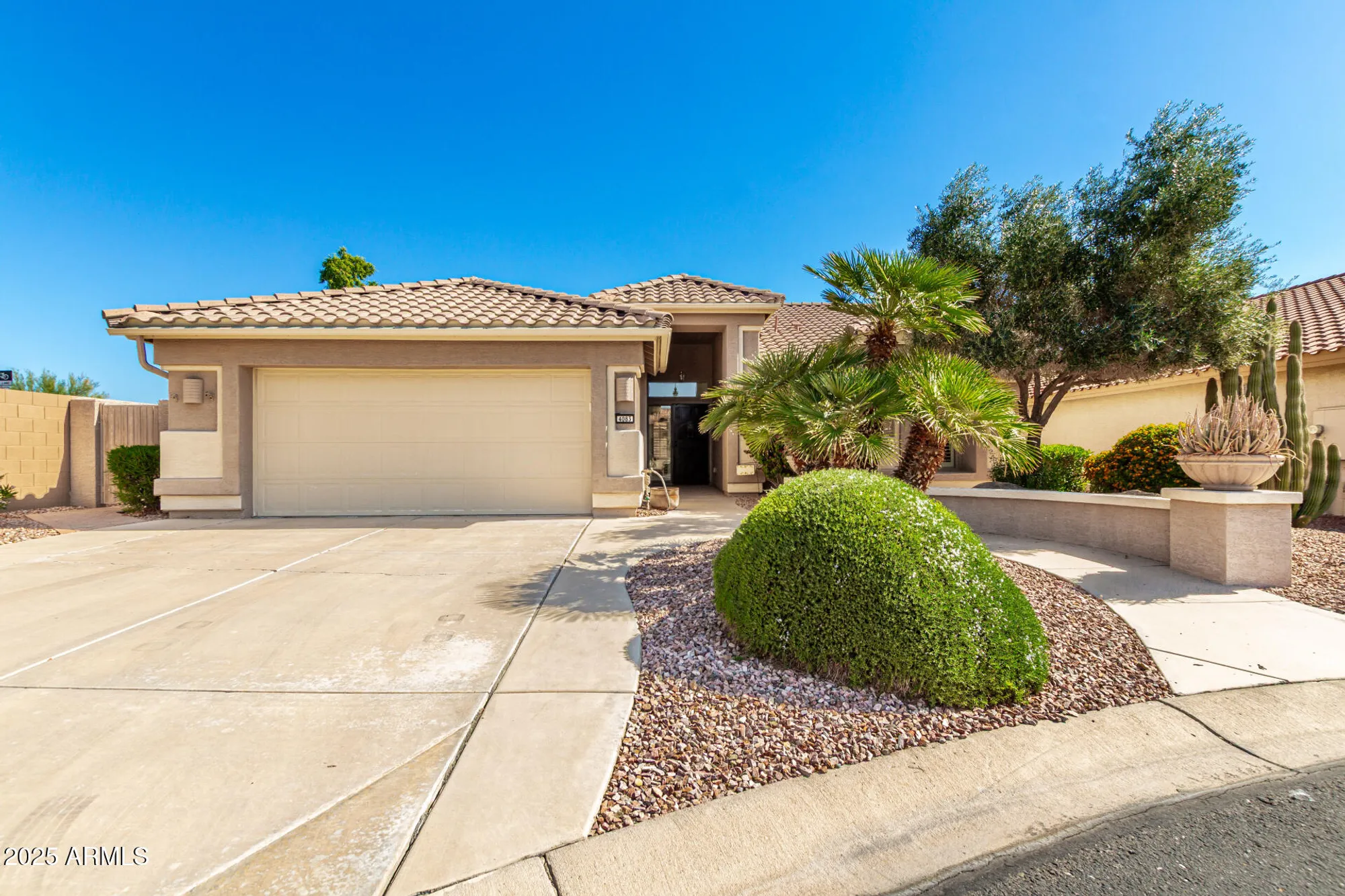 Property Slideshow image 2 of 47 | 4083 n 161st ln, Goodyear, AZ, 85395