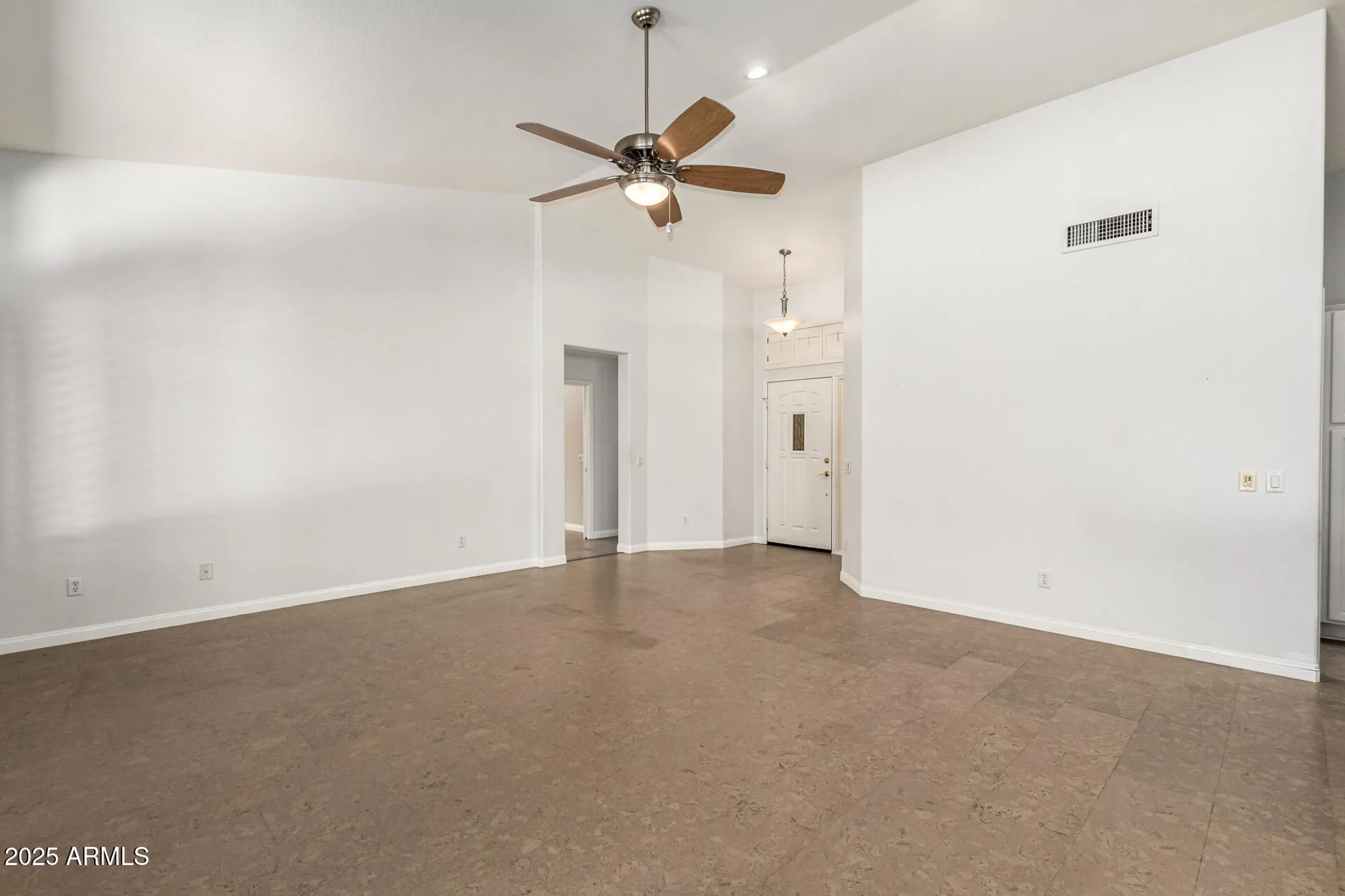 Property Slideshow image 6 of 47 | 4083 n 161st ln, Goodyear, AZ, 85395