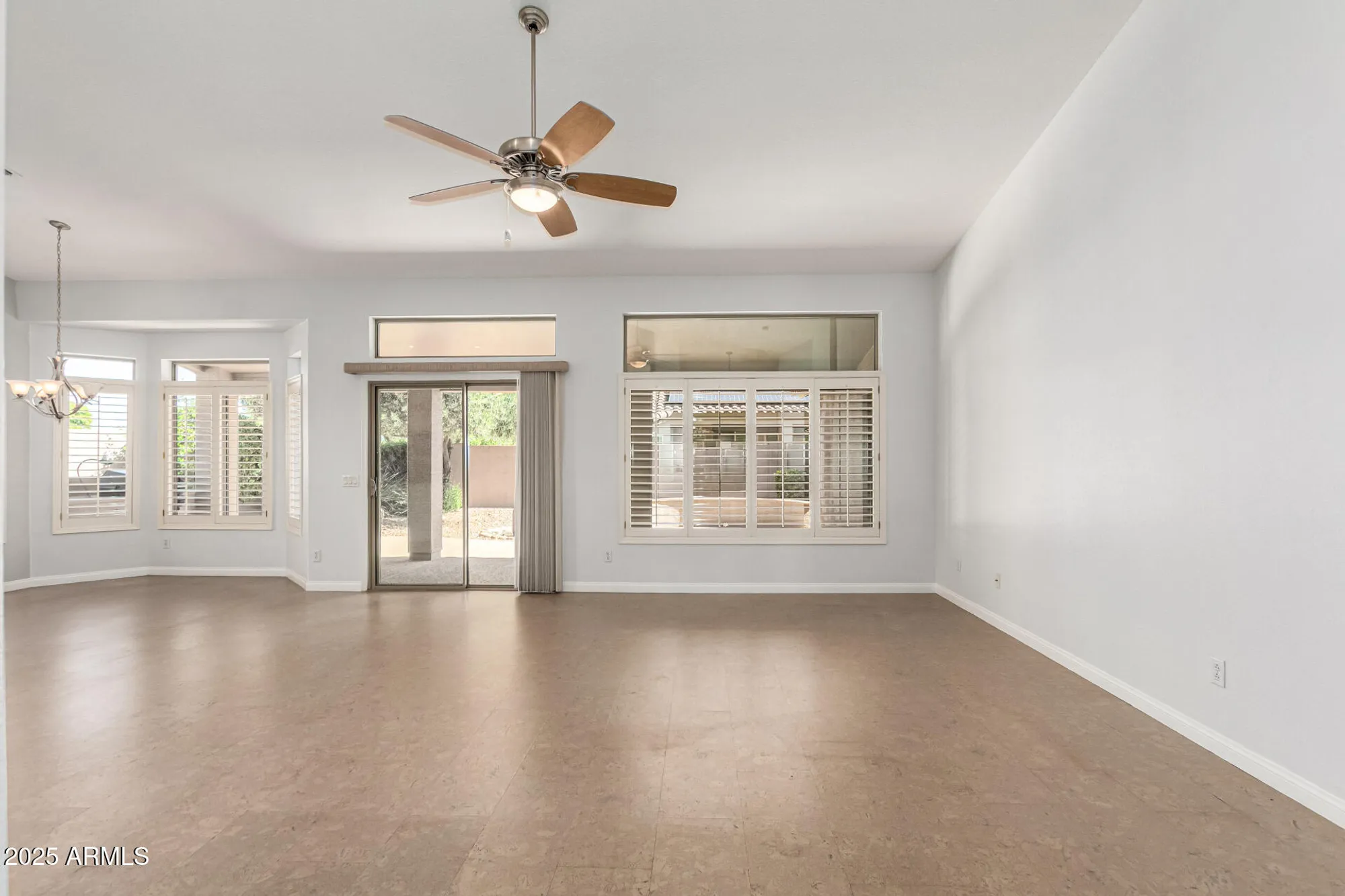 Property Slideshow image 11 of 47 | 4083 n 161st ln, Goodyear, AZ, 85395