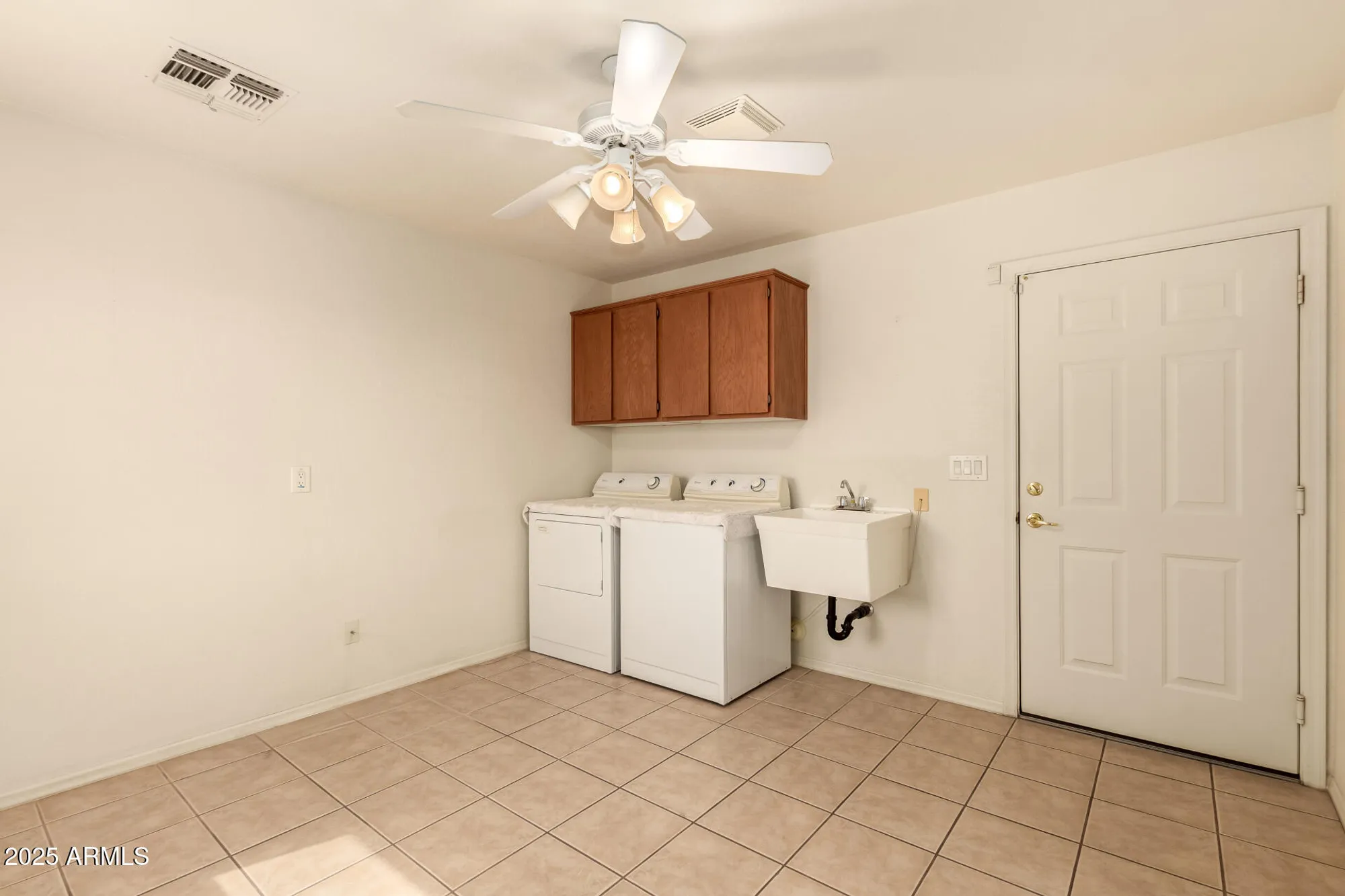 Property Slideshow image 22 of 28 | 11409 e milagro ave, Mesa, AZ, 85209