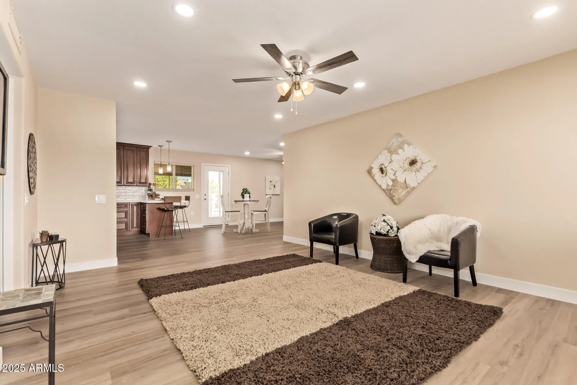 Property Slideshow image 4 of 34 | 9310 w cedar hill cir, Sun City, AZ, 85351