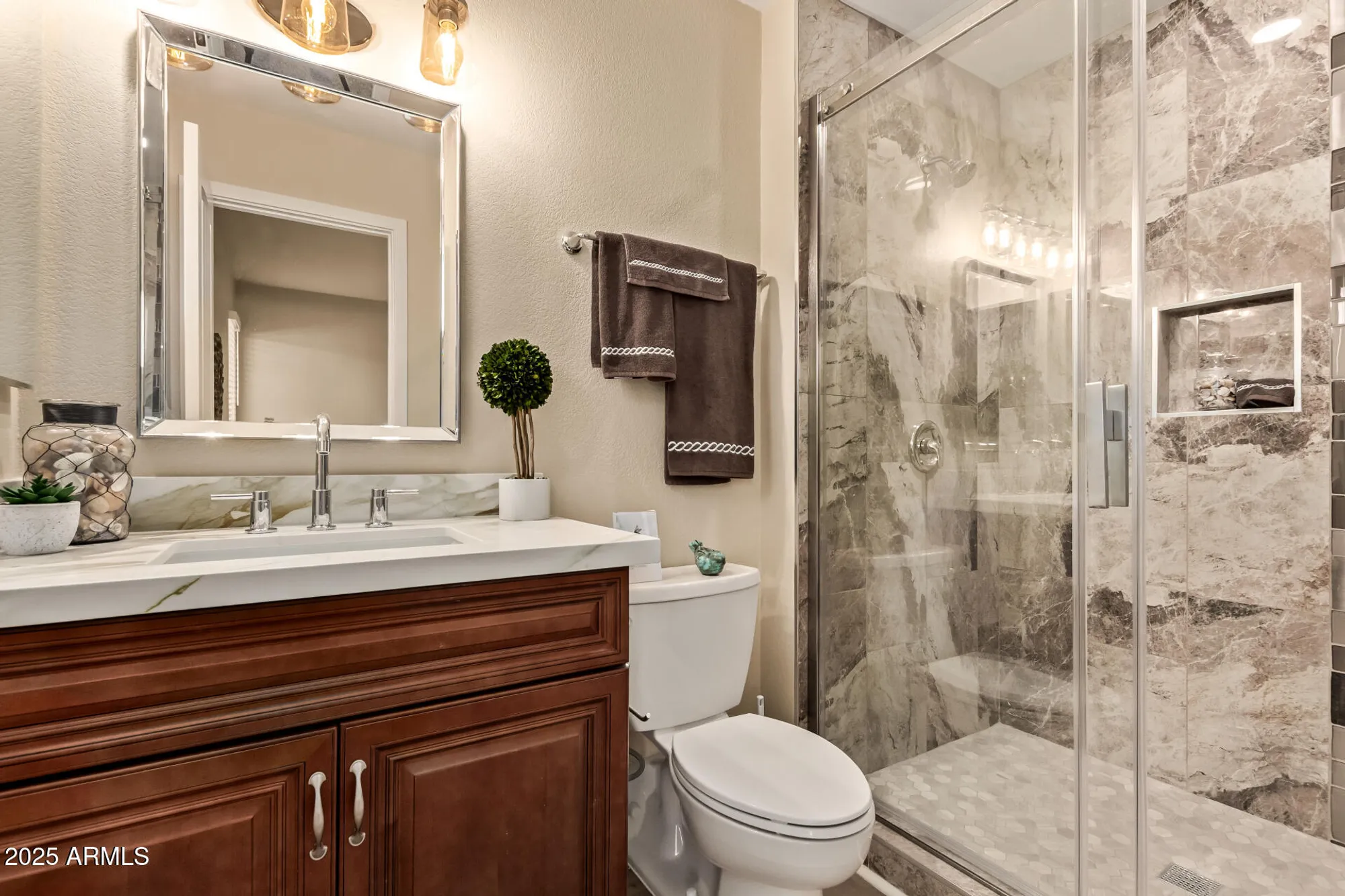 Property Slideshow image 10 of 34 | 9310 w cedar hill cir, Sun City, AZ, 85351