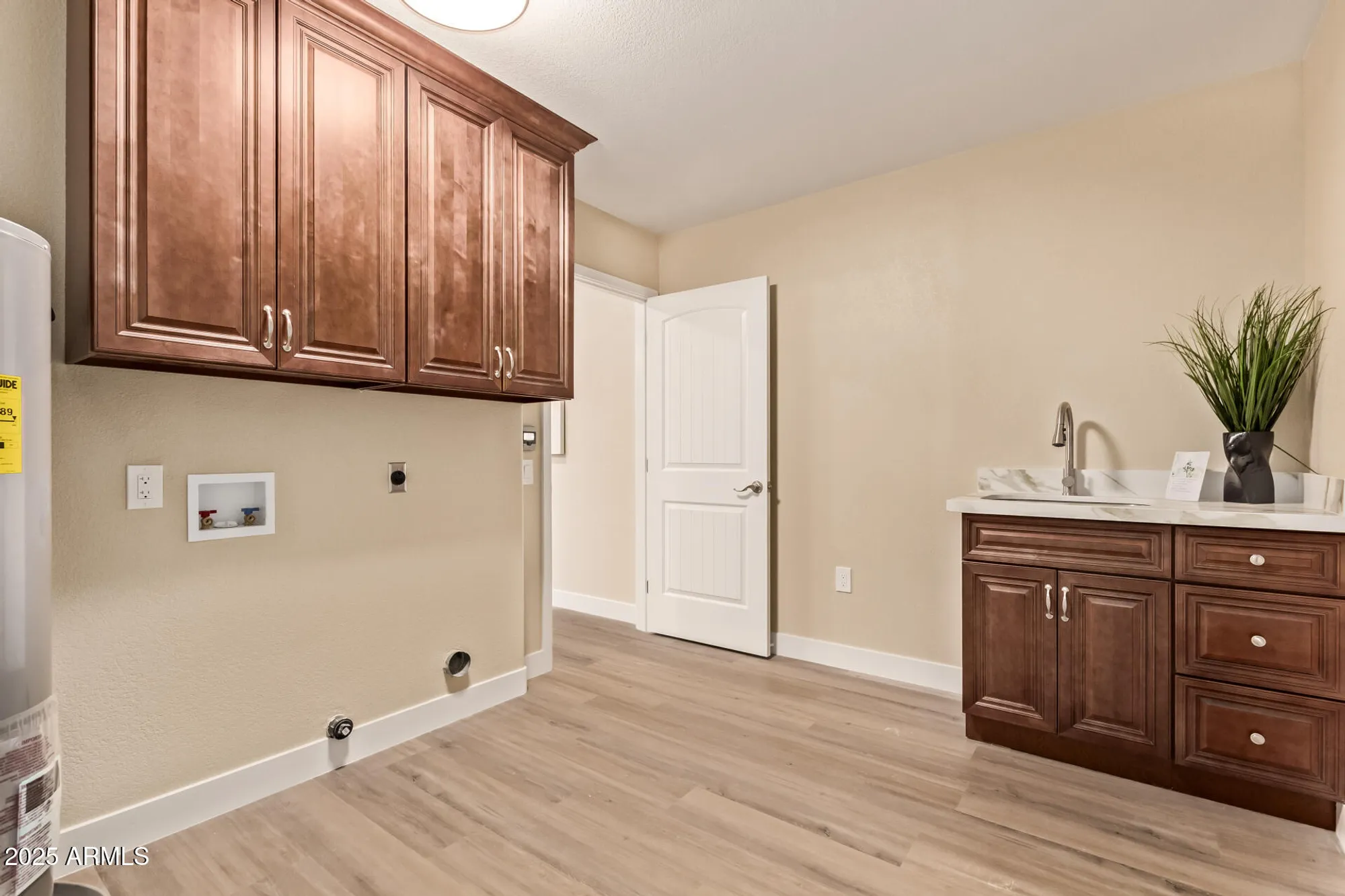 Property Slideshow image 14 of 34 | 9310 w cedar hill cir, Sun City, AZ, 85351