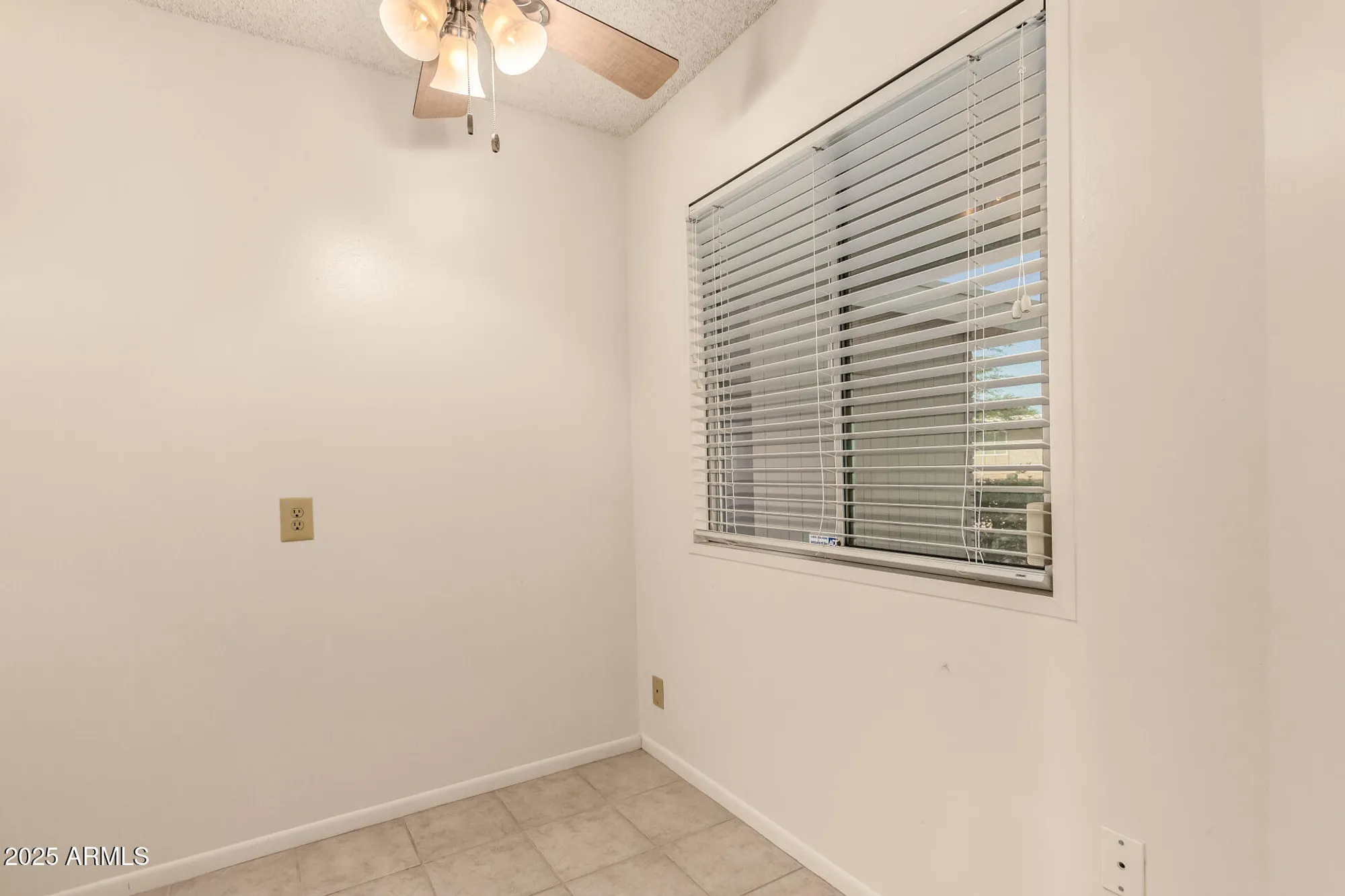 Property Slideshow image 9 of 43 | 16802 n boswell blvd, Sun City, AZ, 85351