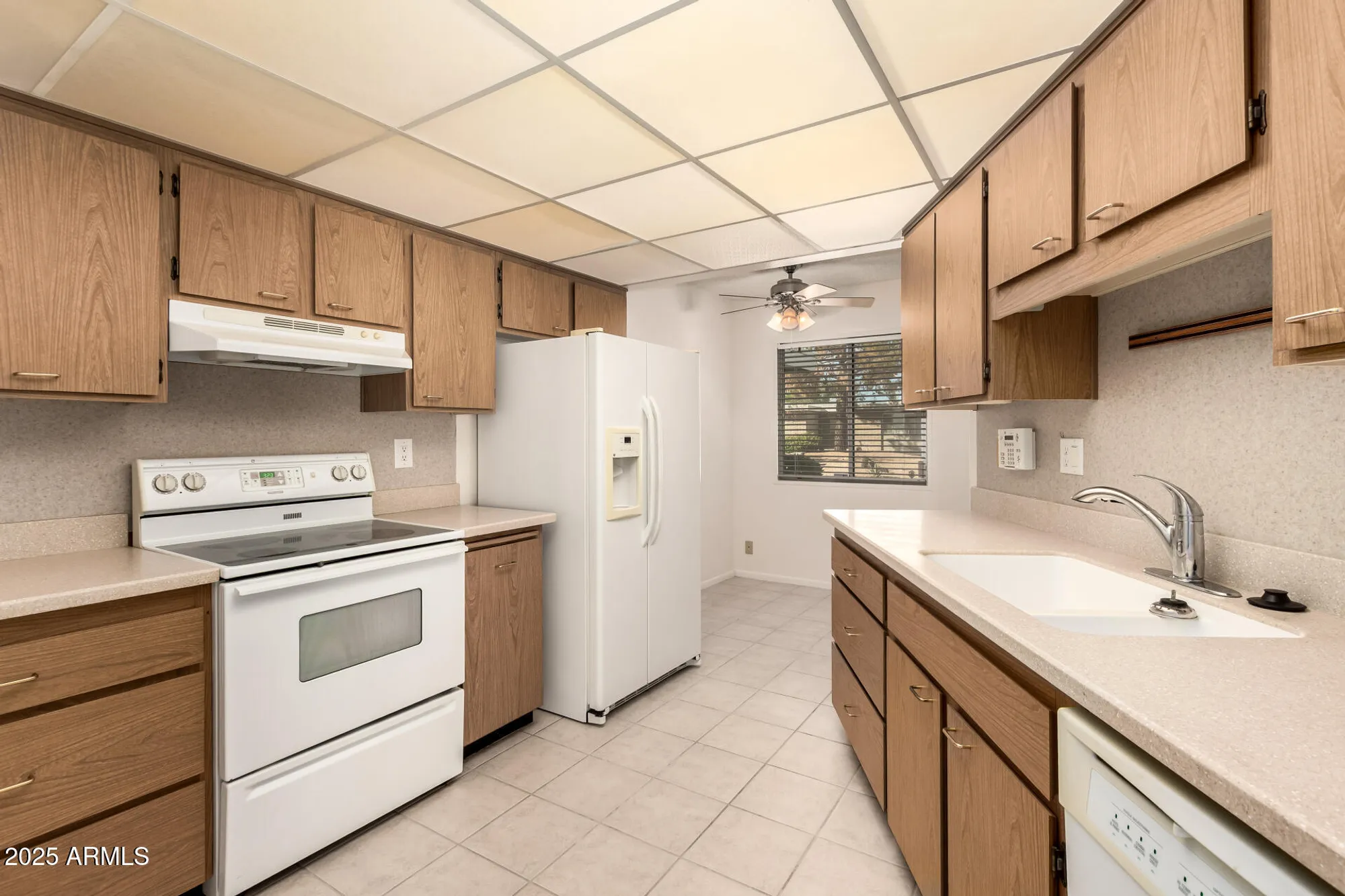Property Slideshow image 12 of 43 | 16802 n boswell blvd, Sun City, AZ, 85351