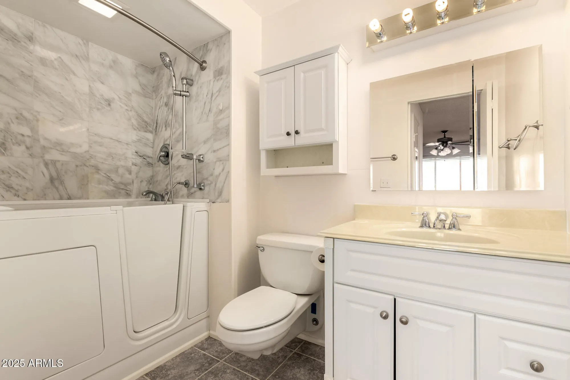 Property Slideshow image 18 of 43 | 16802 n boswell blvd, Sun City, AZ, 85351