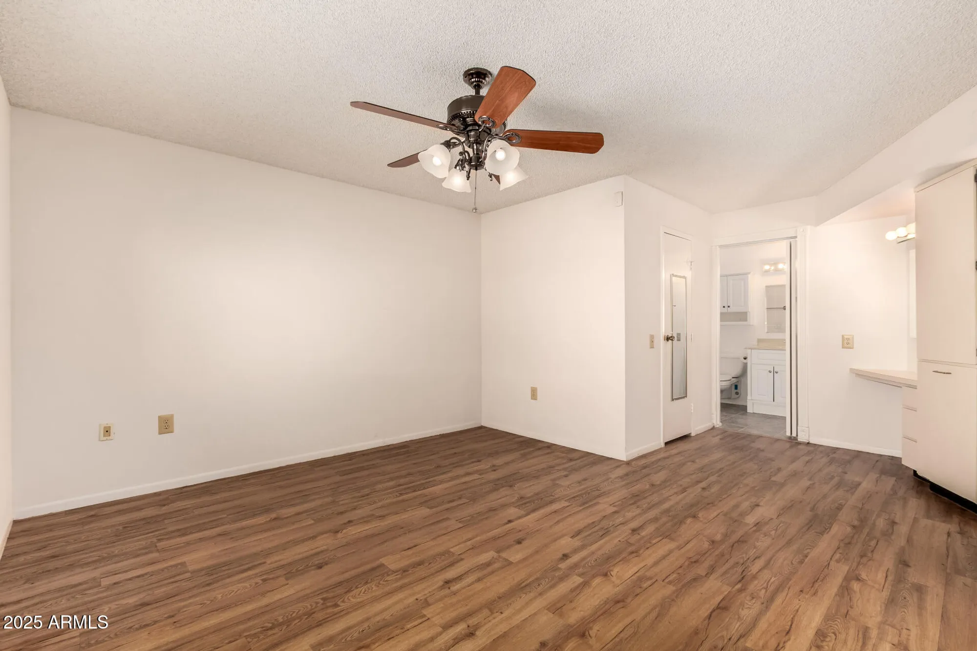 Property Slideshow image 14 of 43 | 16802 n boswell blvd, Sun City, AZ, 85351