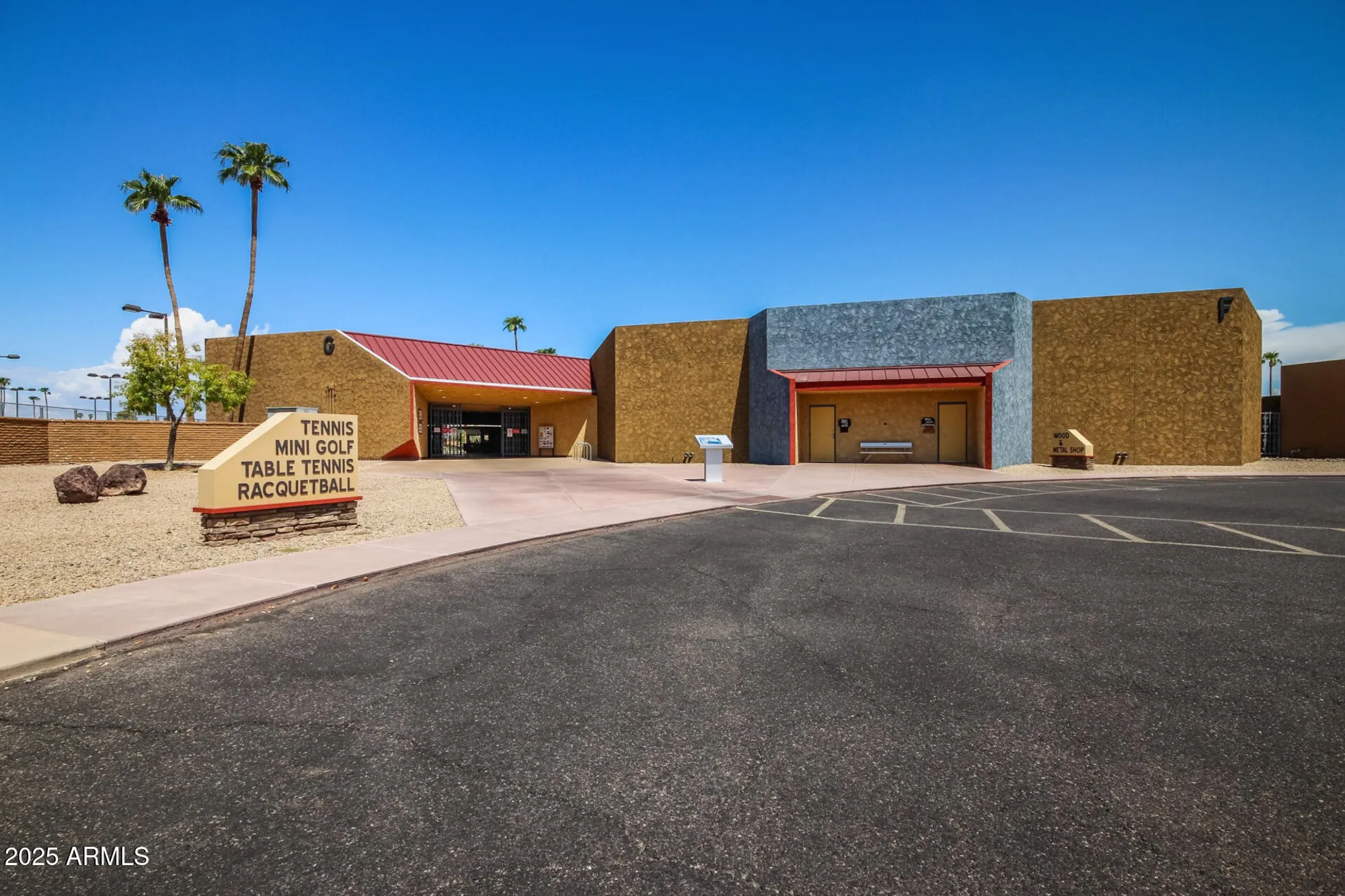 Property Slideshow image 29 of 43 | 16802 n boswell blvd, Sun City, AZ, 85351