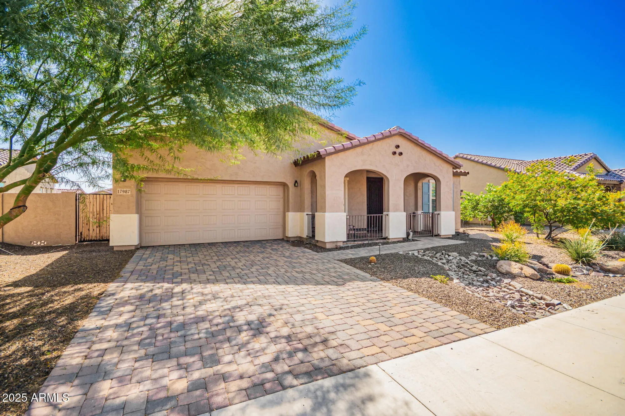 Property Slideshow image 2 of 38 | 17987 w redwood ln, Goodyear, AZ, 85338