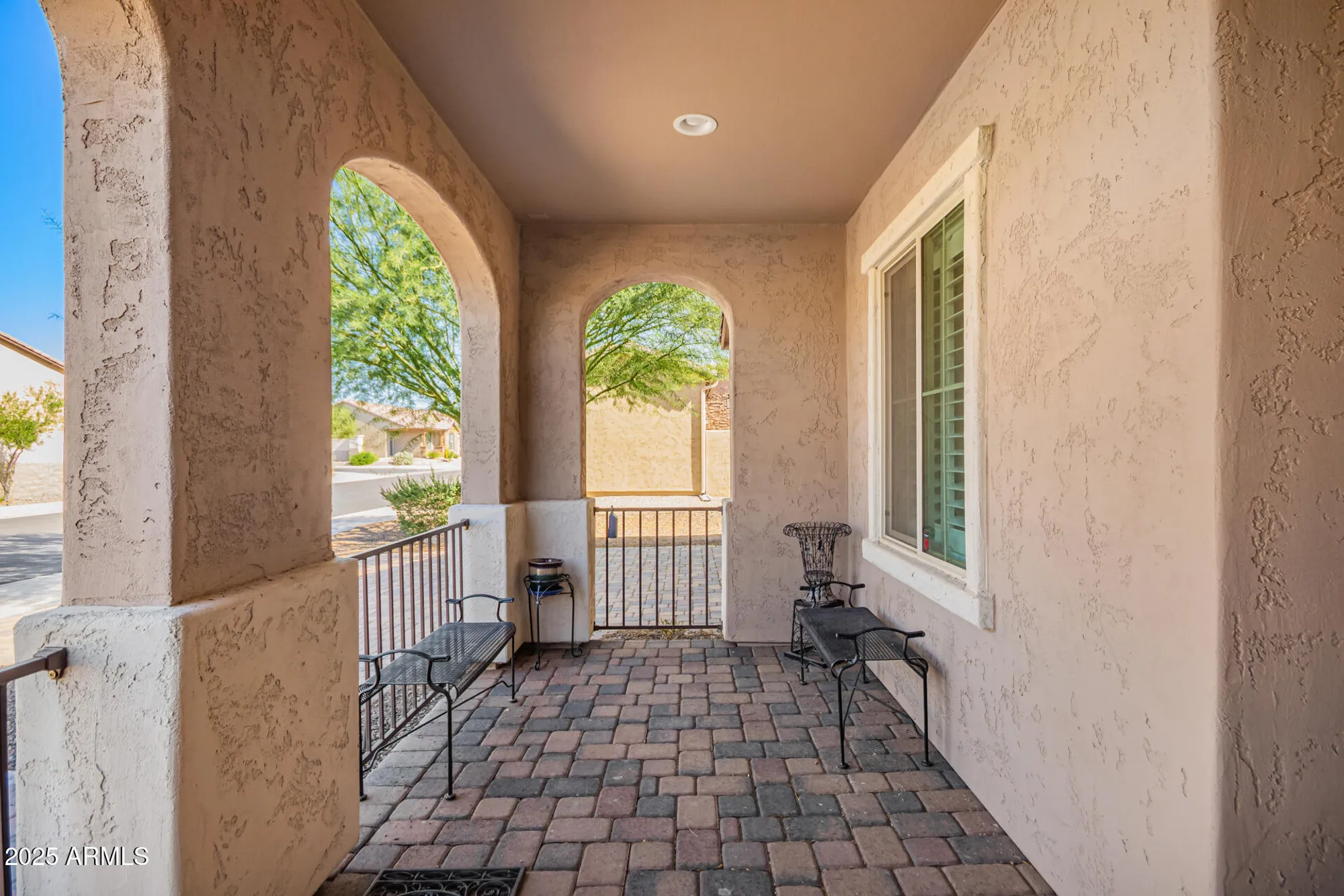 Property Slideshow image 4 of 38 | 17987 w redwood ln, Goodyear, AZ, 85338