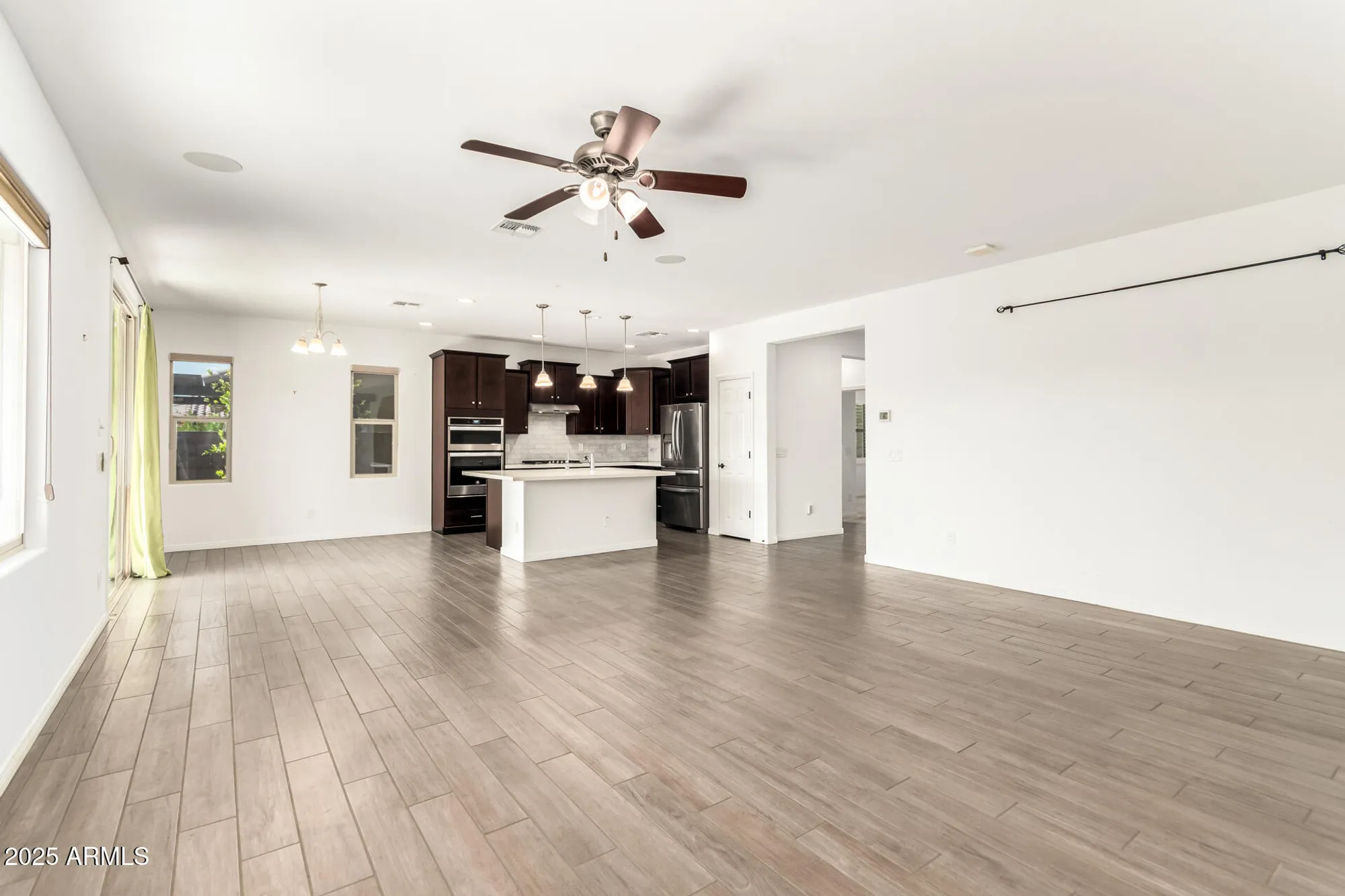 Property Slideshow image 11 of 38 | 17987 w redwood ln, Goodyear, AZ, 85338