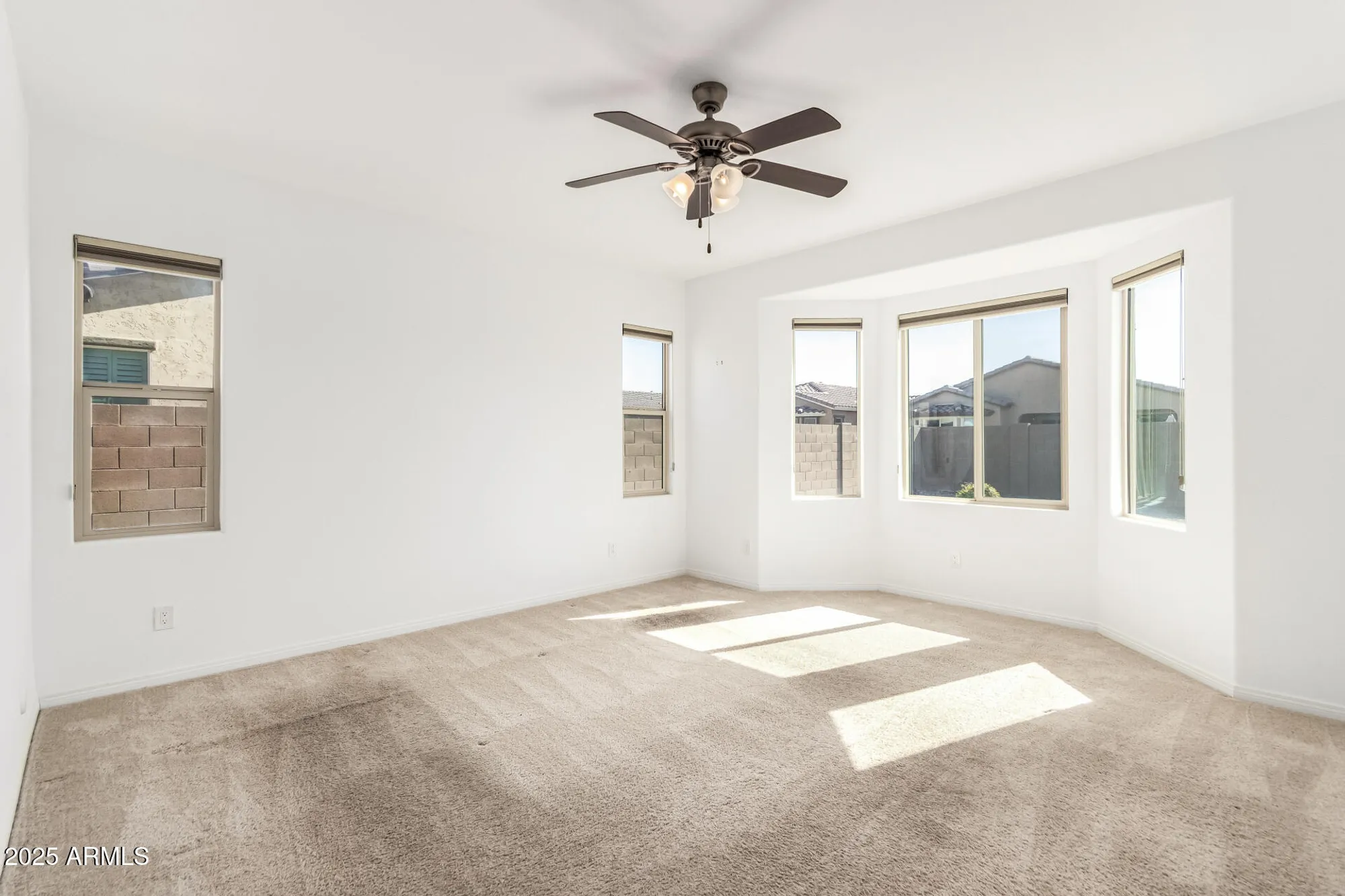 Property Slideshow image 21 of 38 | 17987 w redwood ln, Goodyear, AZ, 85338