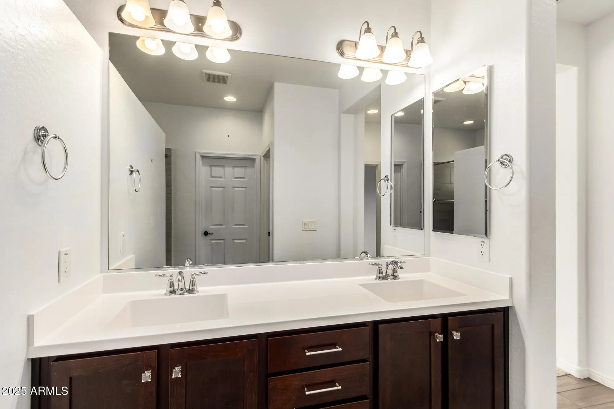 Property Slideshow image 25 of 38 | 17987 w redwood ln, Goodyear, AZ, 85338
