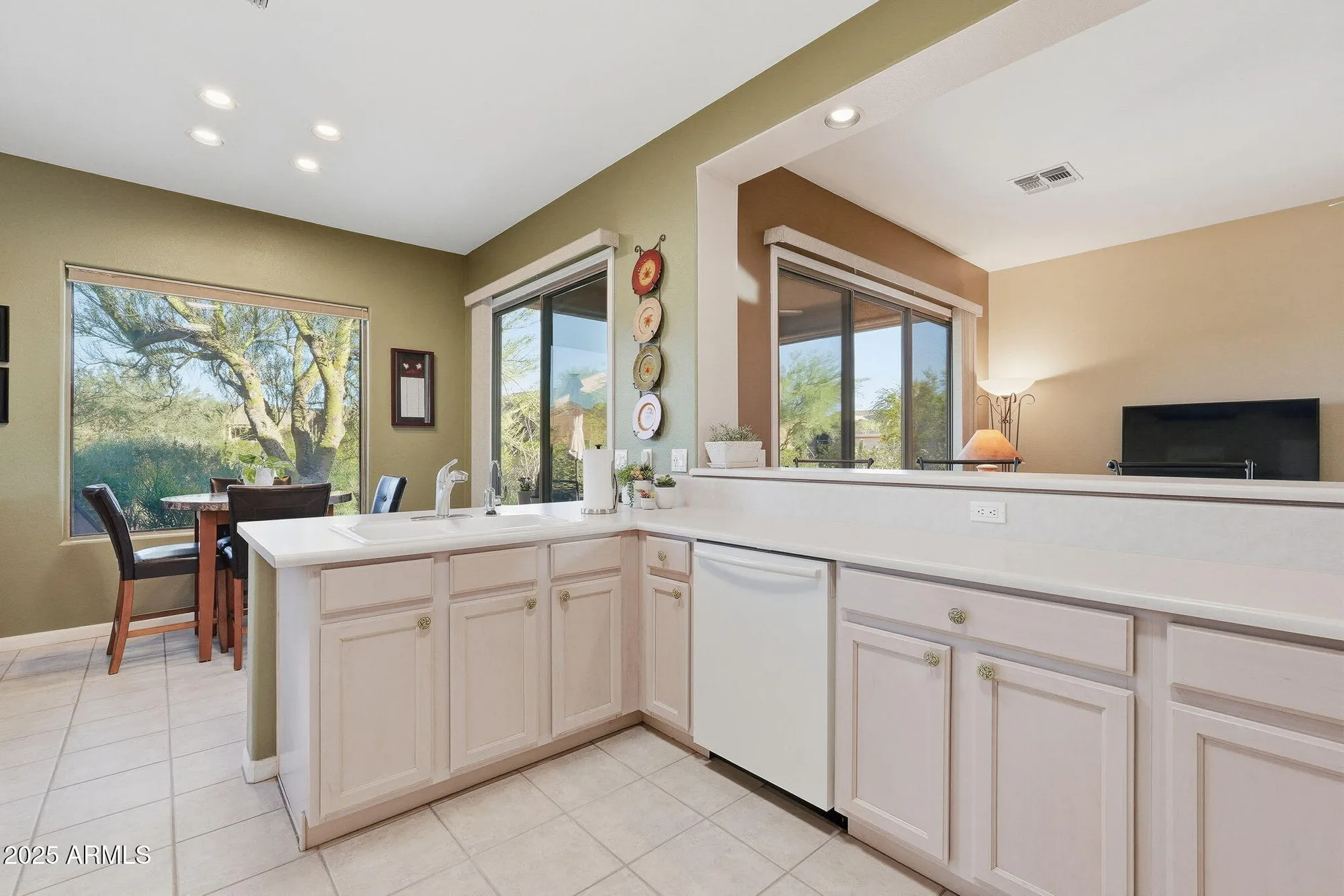 Property Slideshow image 6 of 71 | 5789 s pinnacle ln, Gold Canyon, AZ, 85118