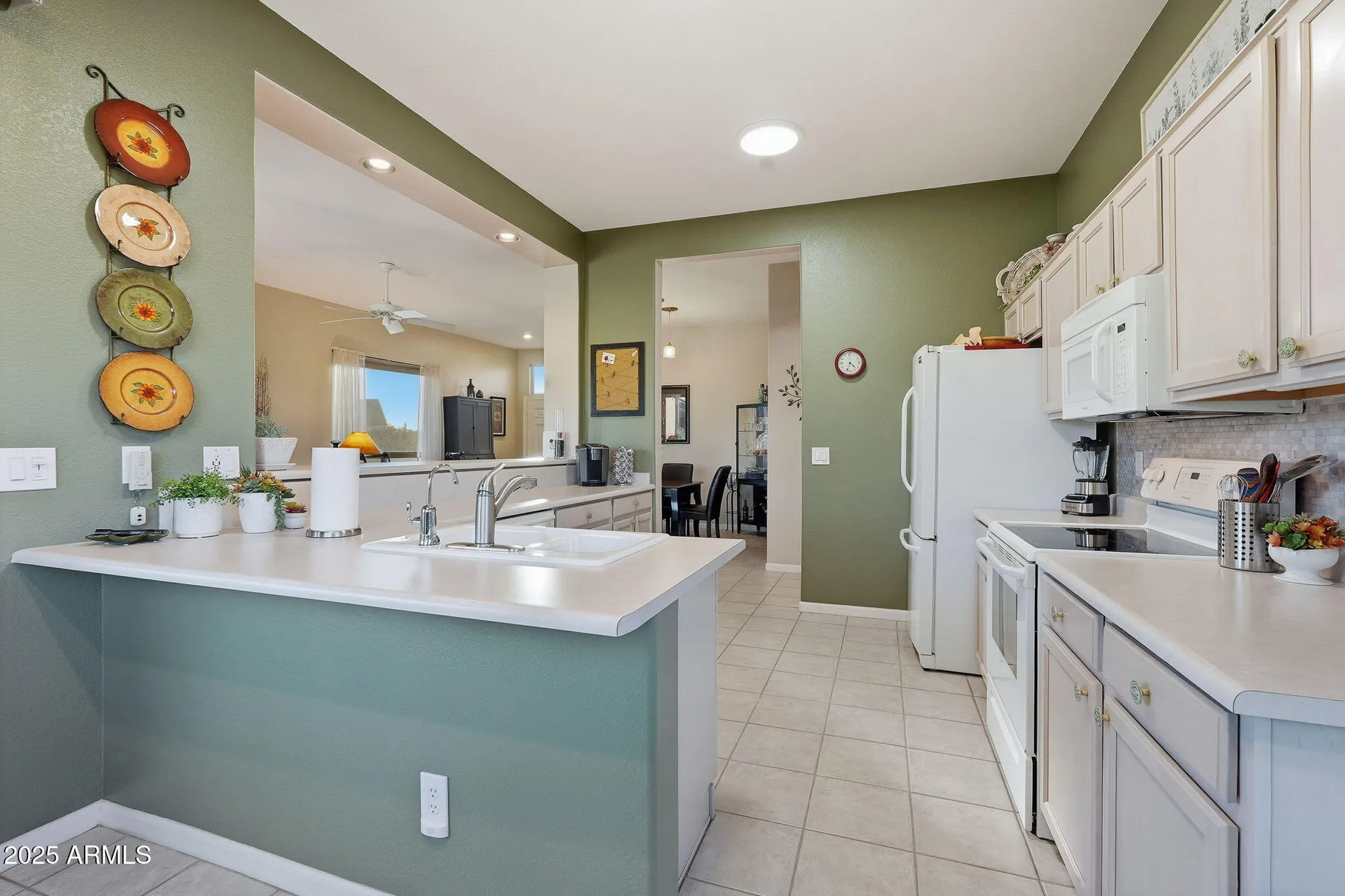 Property Slideshow image 10 of 71 | 5789 s pinnacle ln, Gold Canyon, AZ, 85118