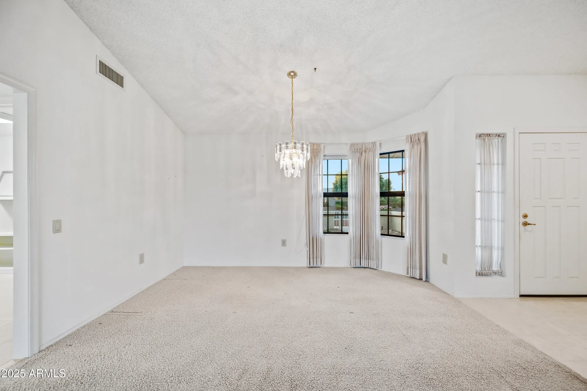 Property Slideshow image 10 of 35 | 19611 n trail ridge dr, Sun City West, AZ, 85375