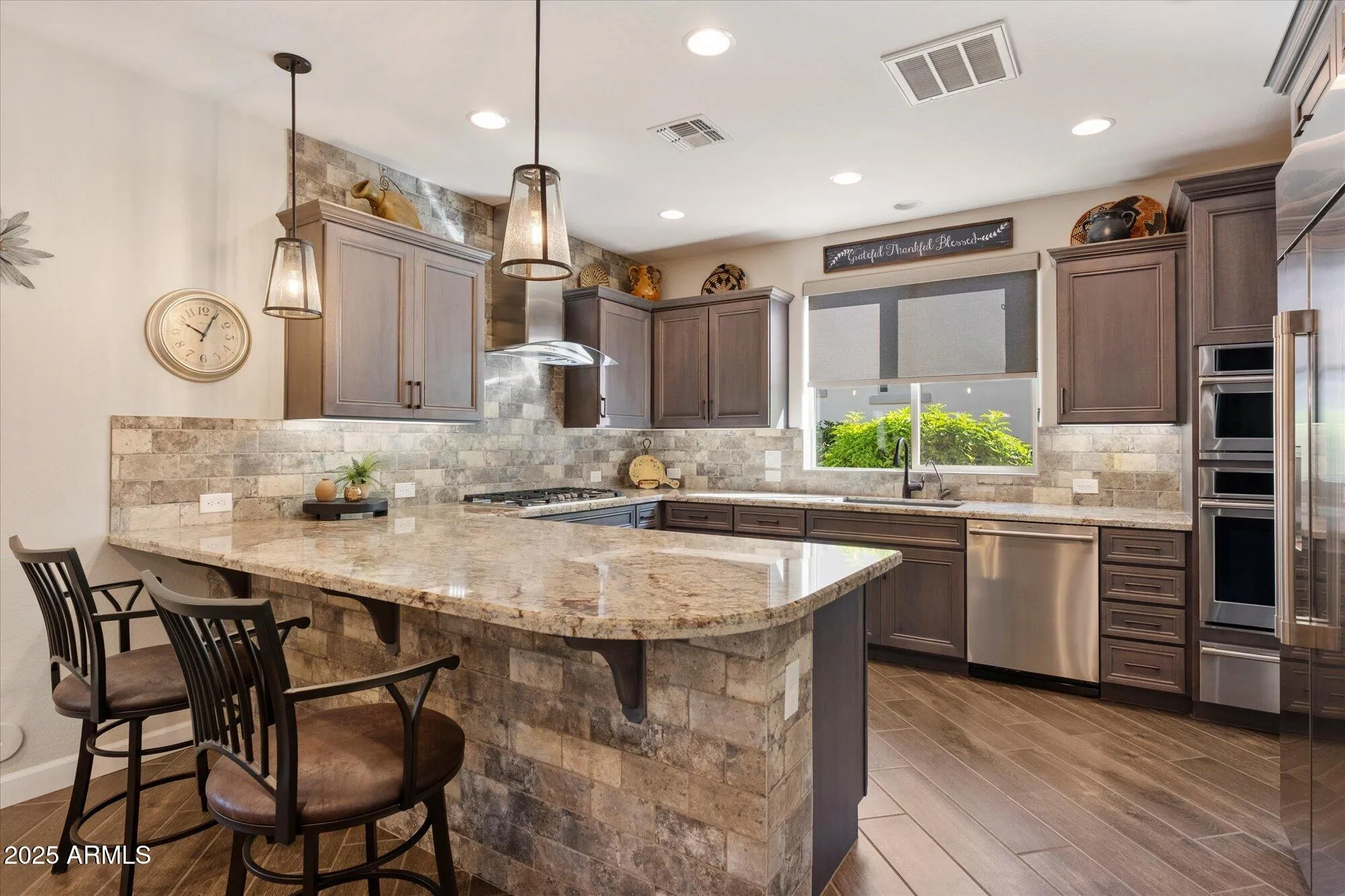 Property Slideshow image 9 of 20 | 104 e iloca ln, Queen Creek, AZ, 85140