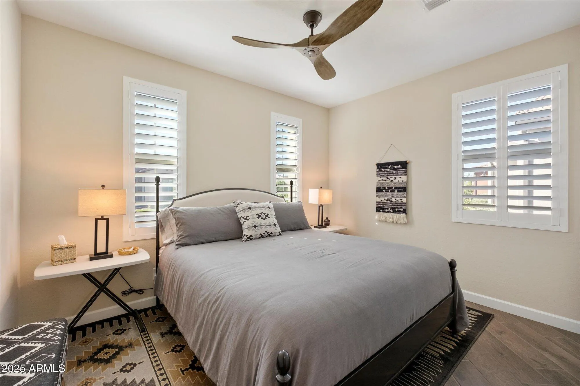 Property Slideshow image 13 of 20 | 104 e iloca ln, Queen Creek, AZ, 85140