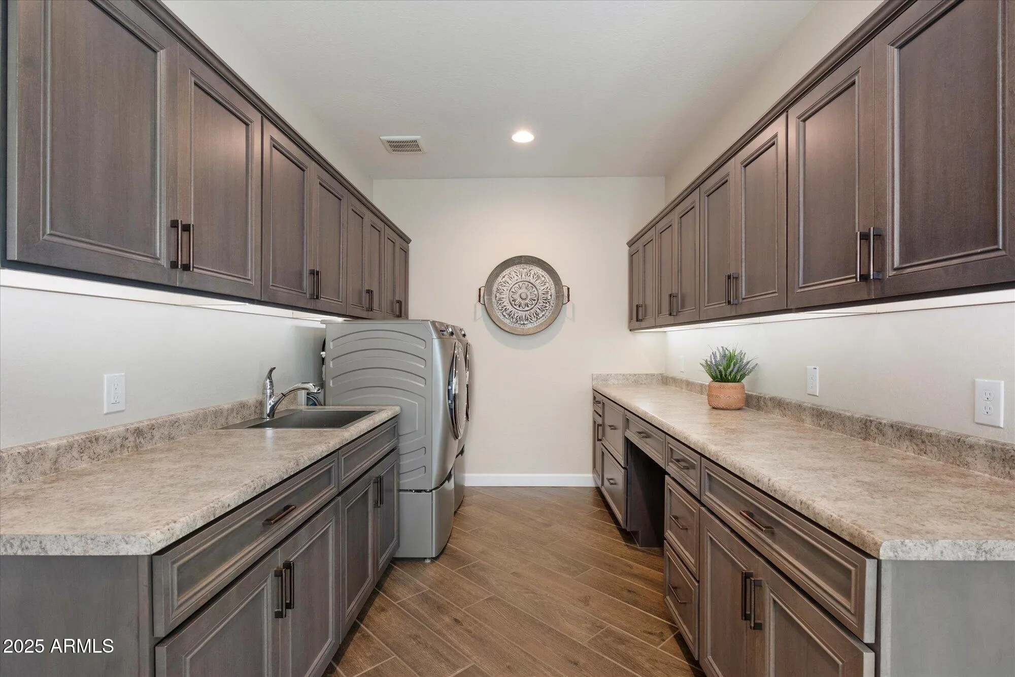 Property Slideshow image 15 of 20 | 104 e iloca ln, Queen Creek, AZ, 85140